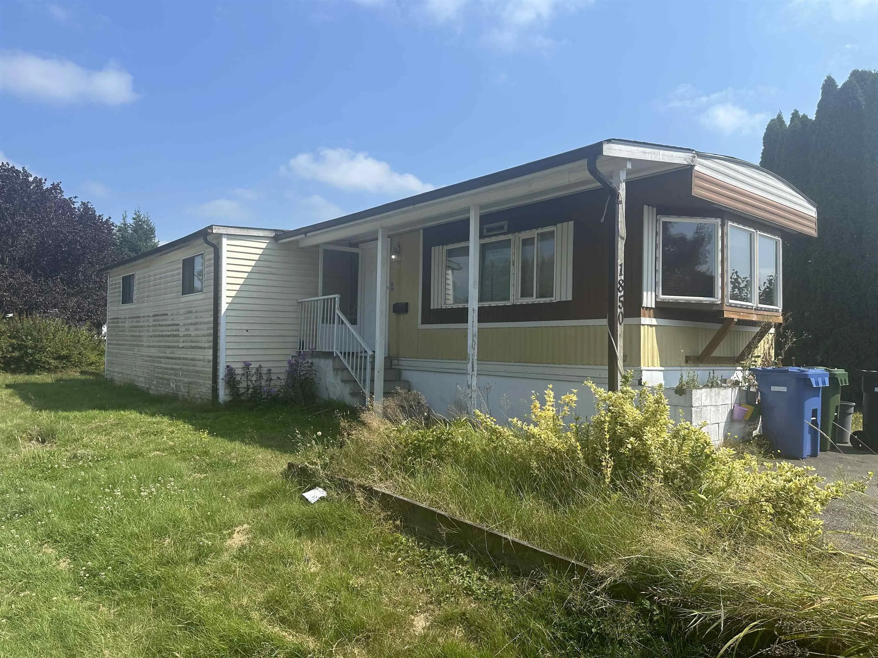 1850 Shore Crescent