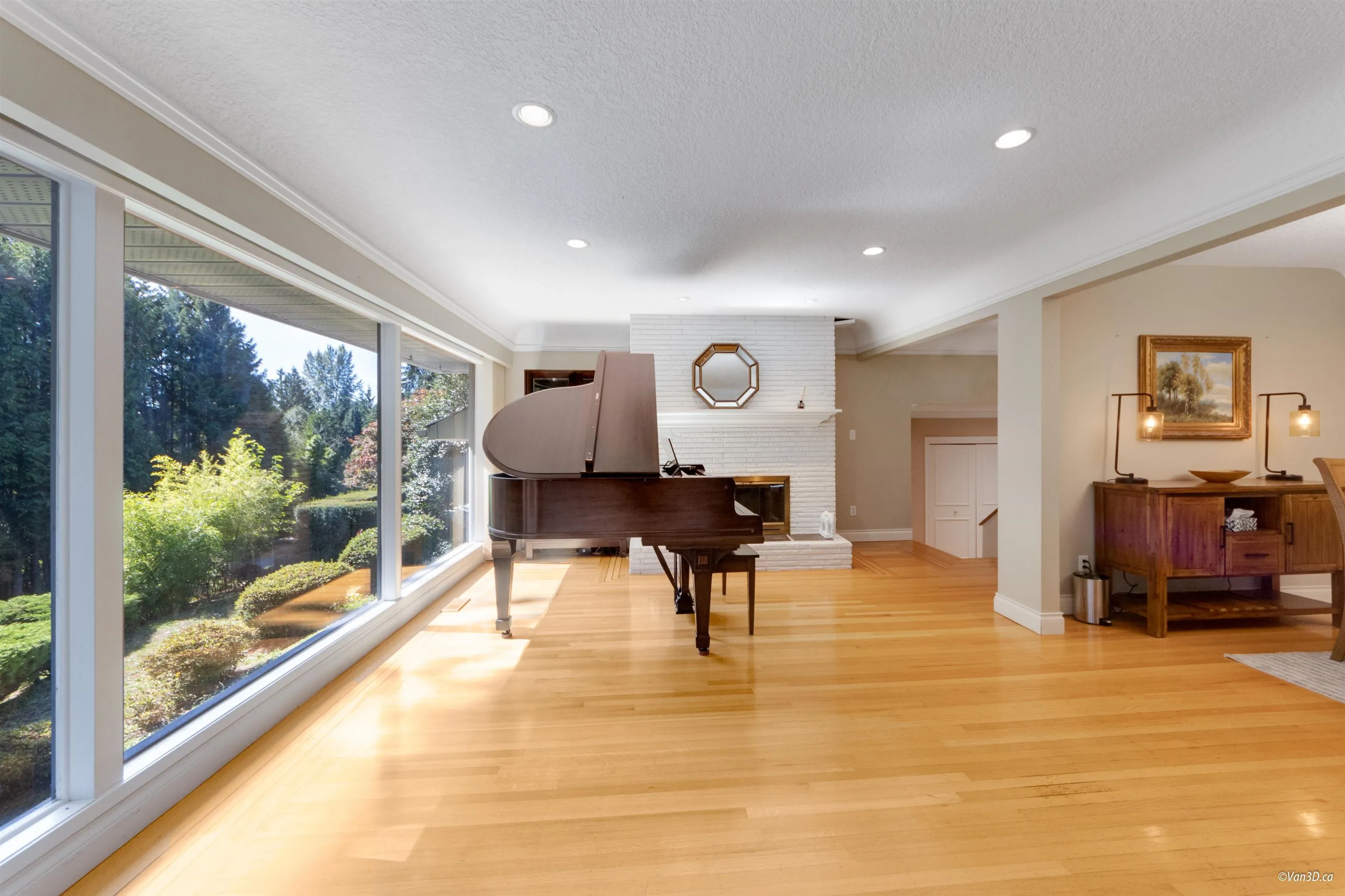 651 Kenwood Road