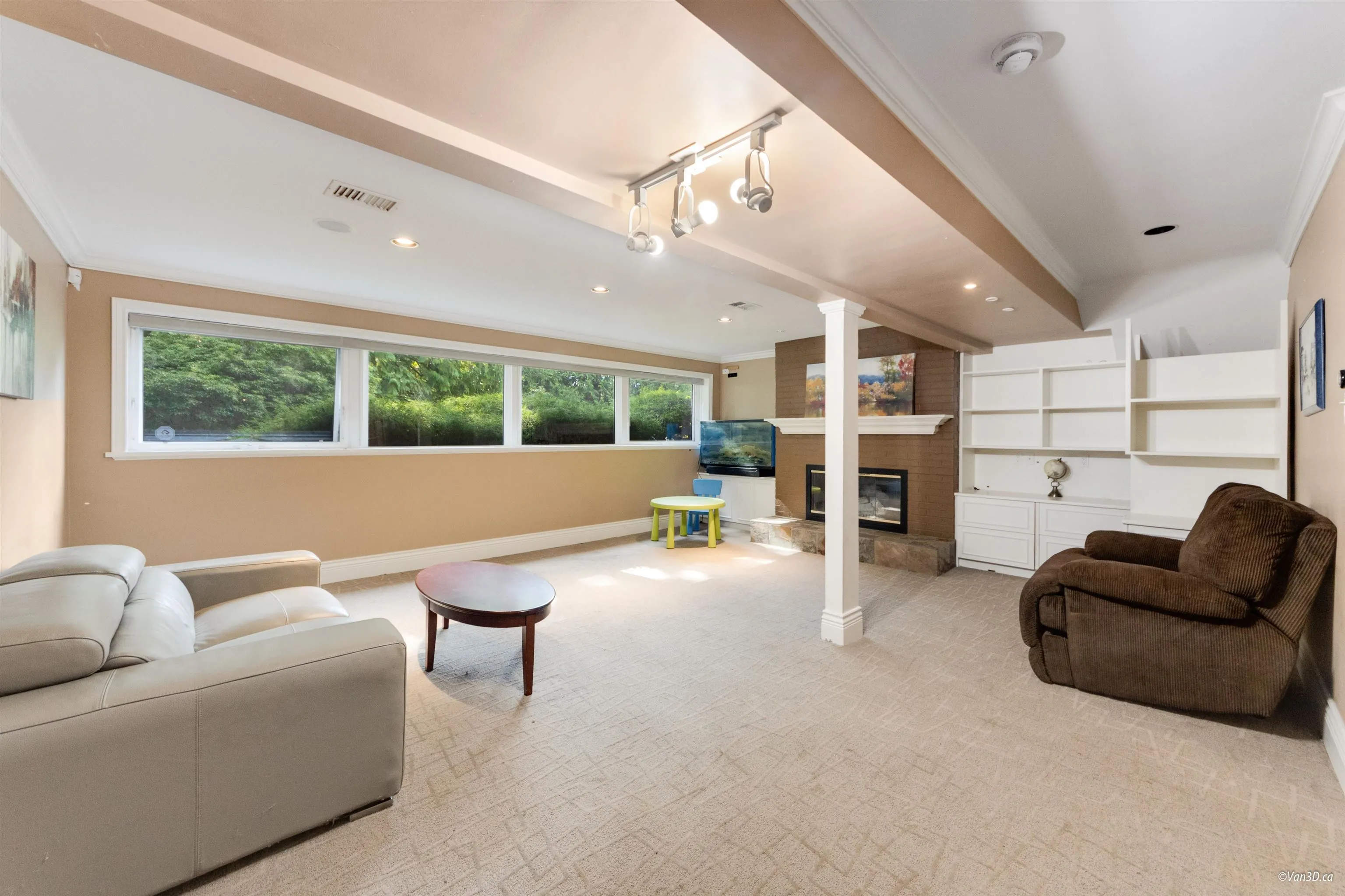651 Kenwood Road