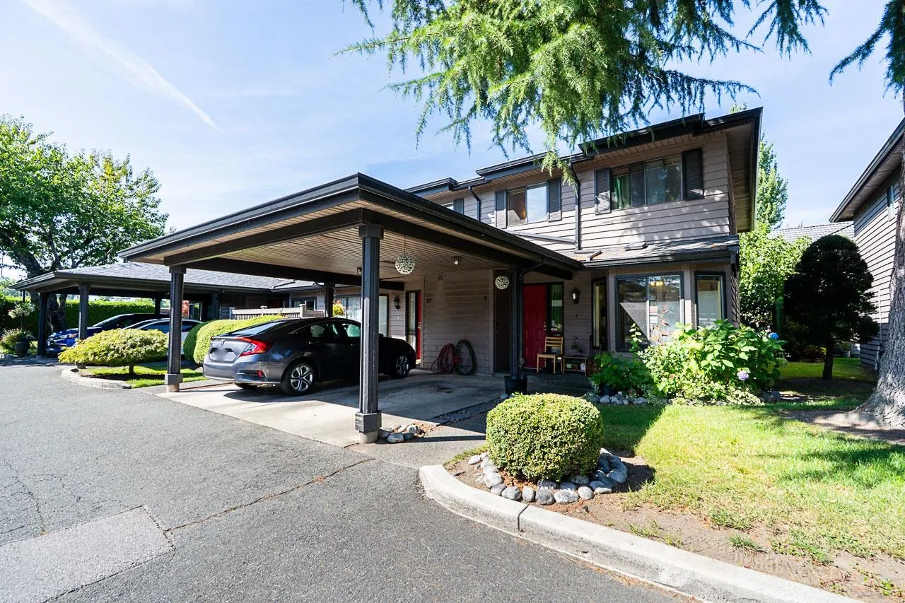 9 10111 Gilbert Road