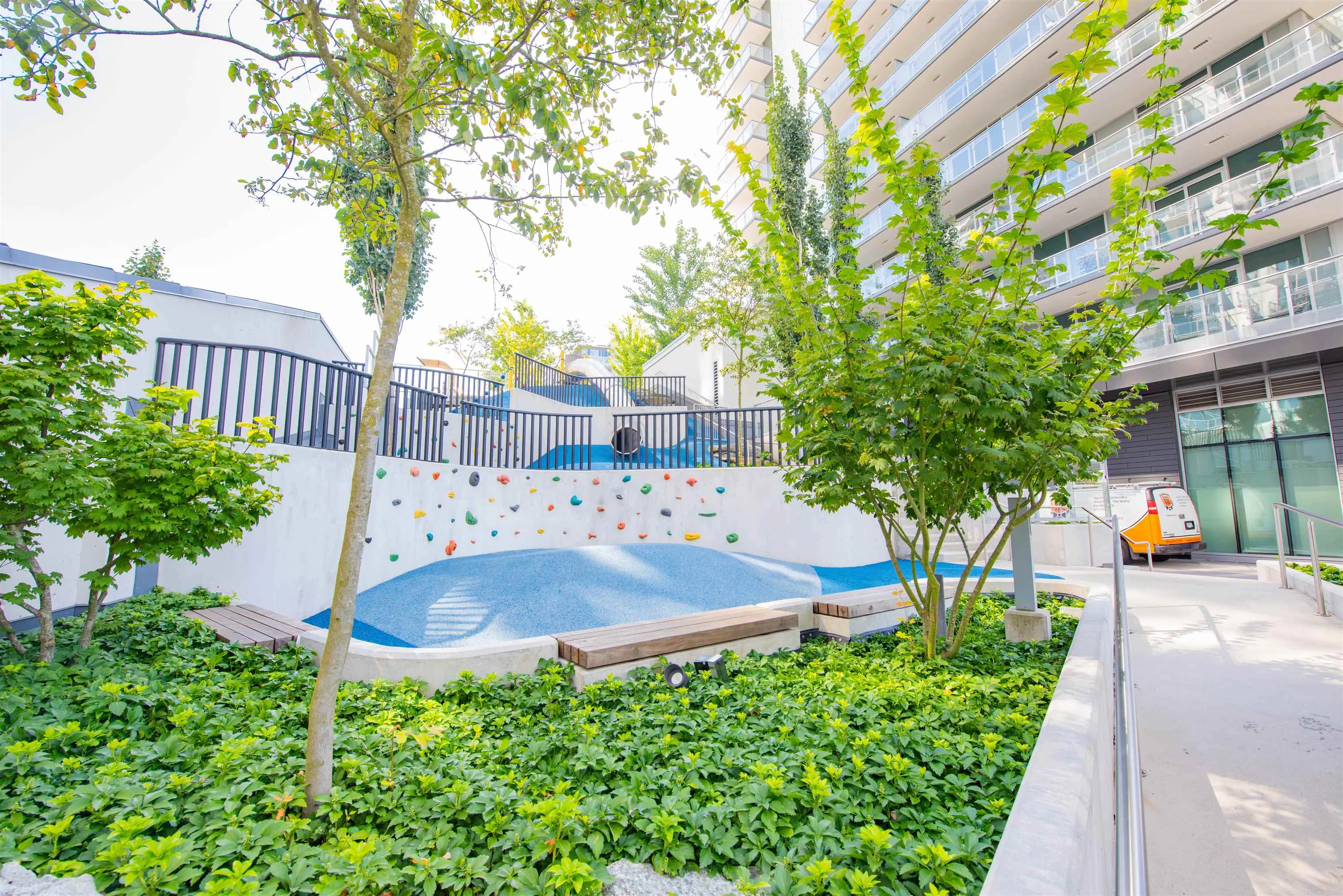 3704 3809 Evergreen Place