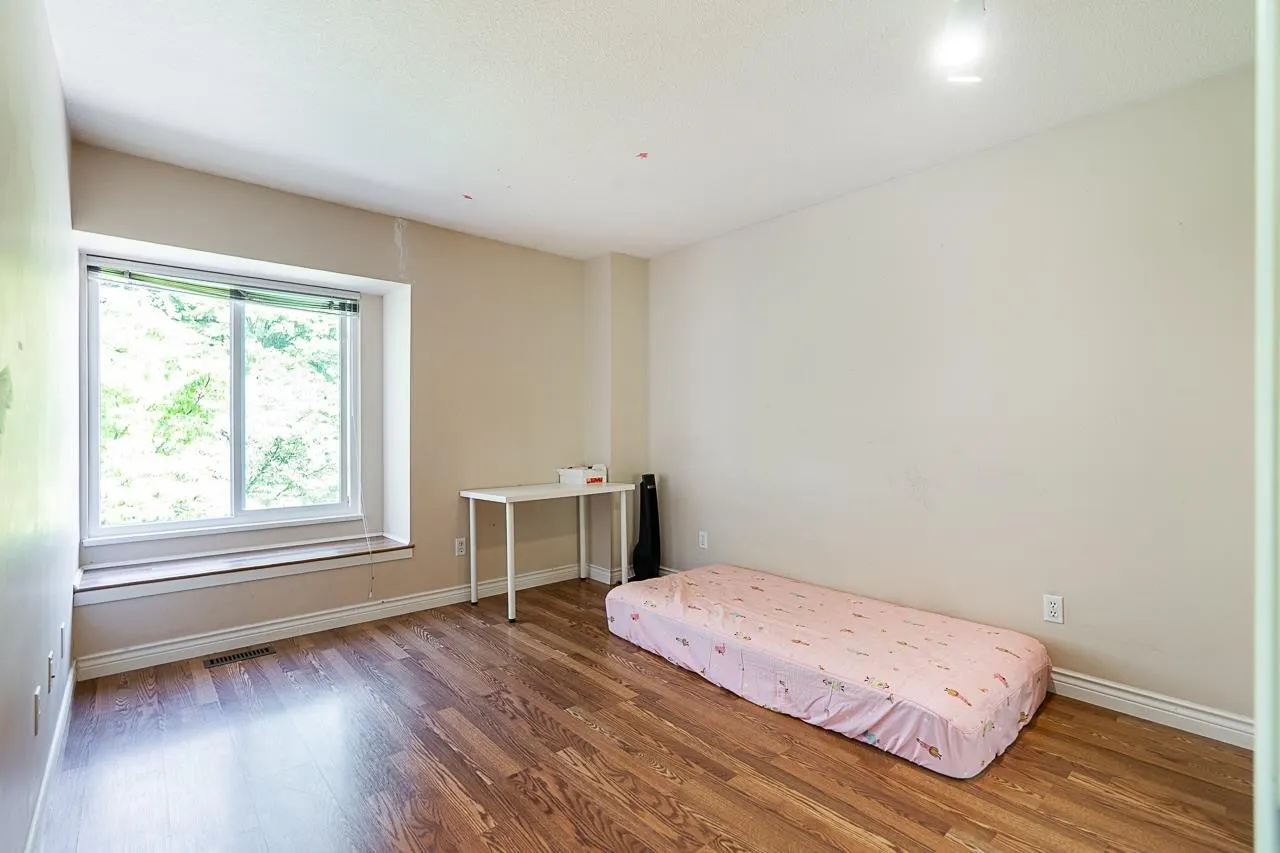 49 2600 Beaverbrook Crescent