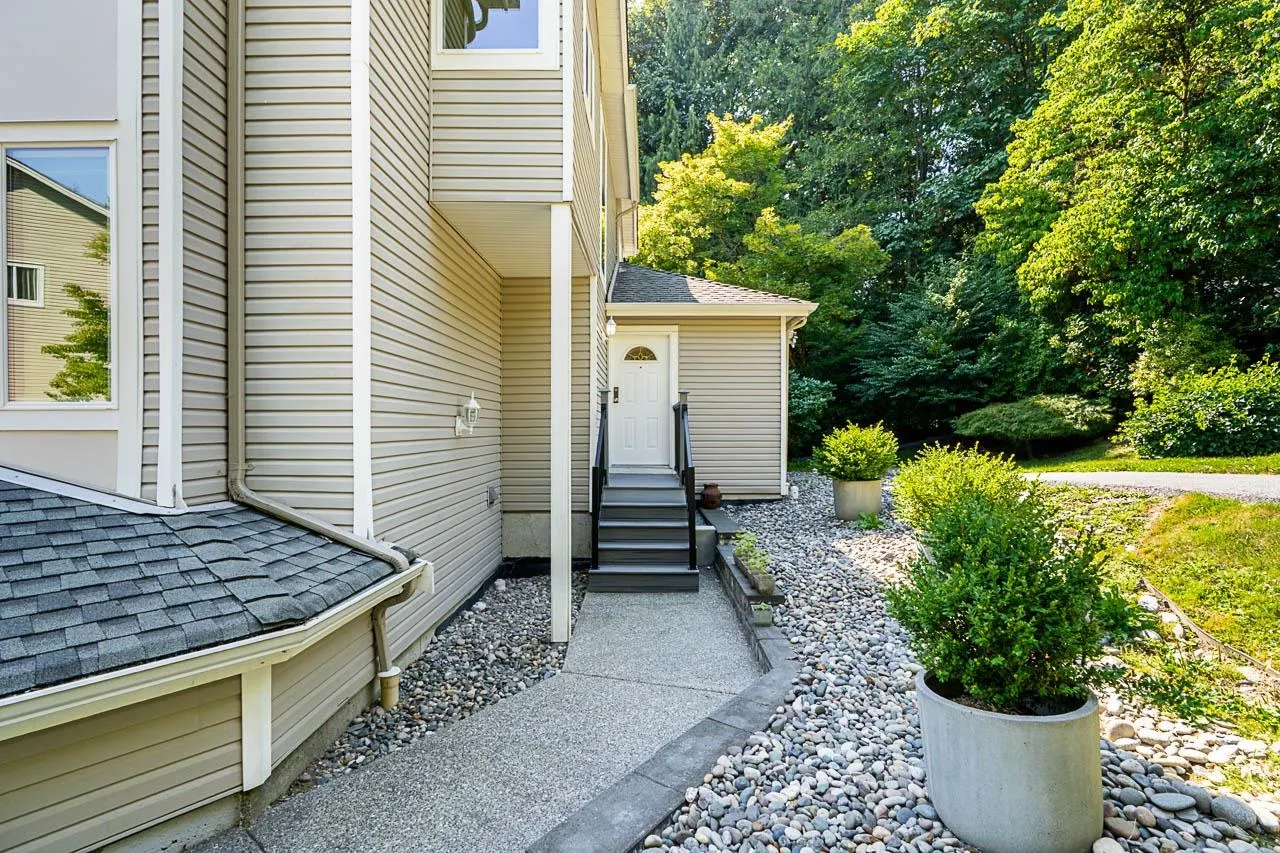 49 2600 Beaverbrook Crescent