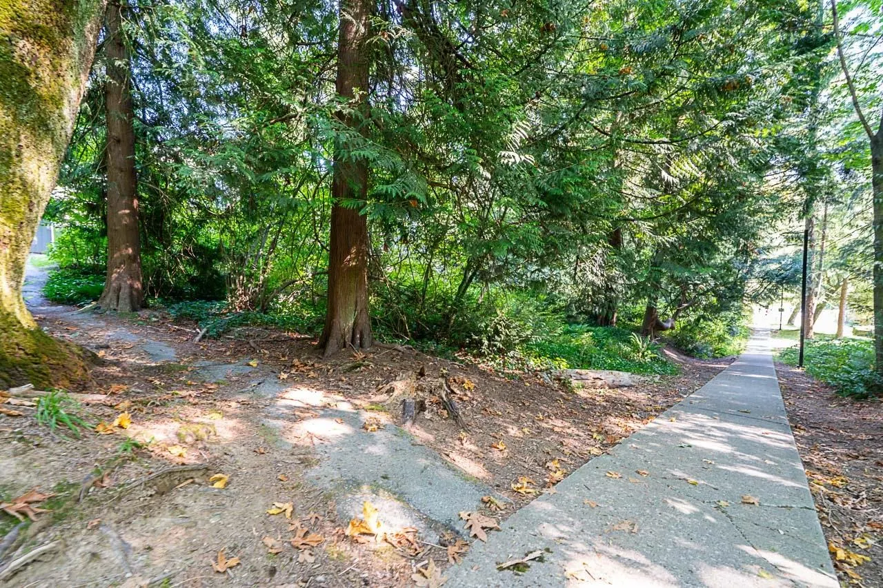 49 2600 Beaverbrook Crescent