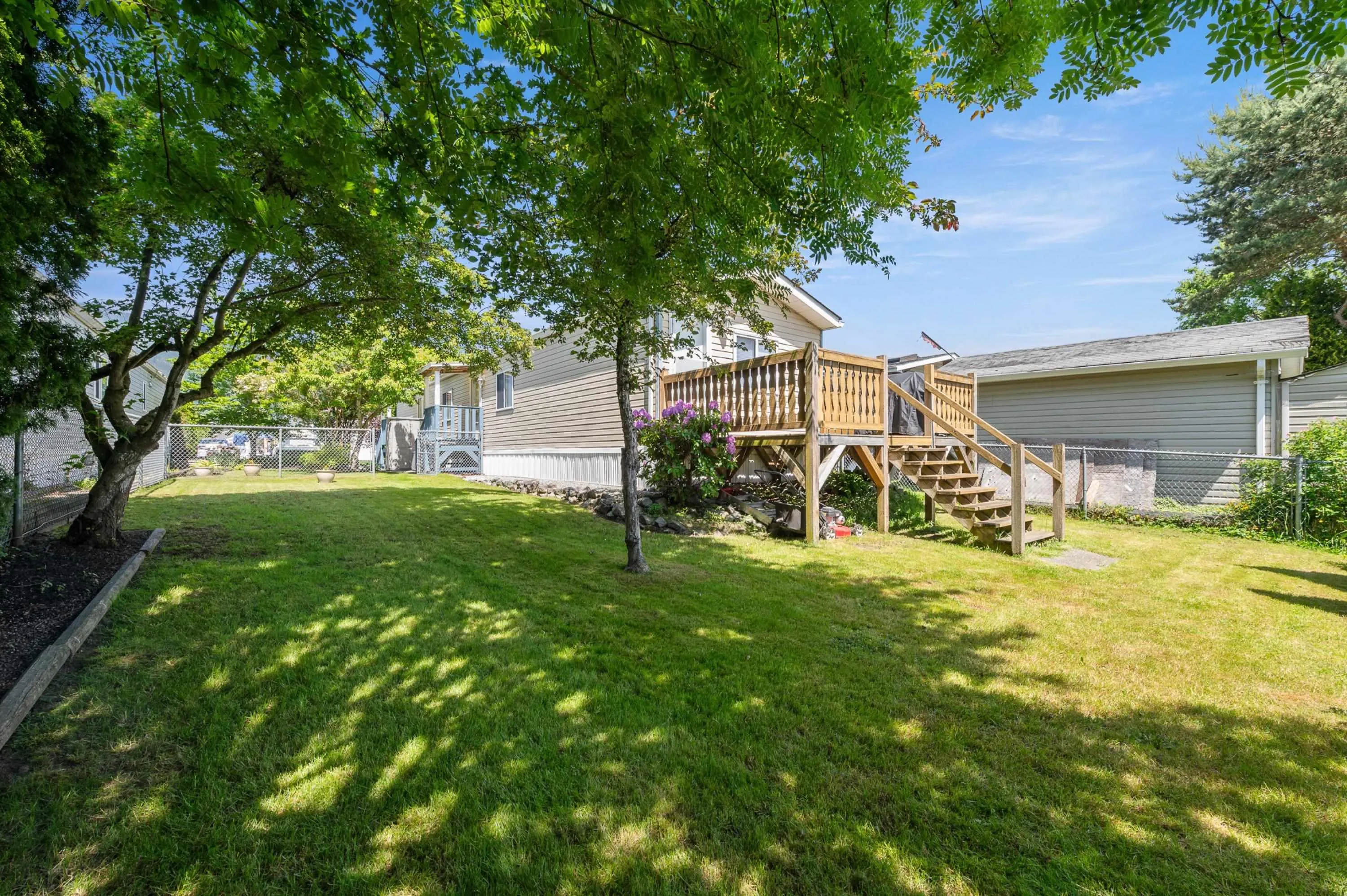 38 41168 Lougheed Highway