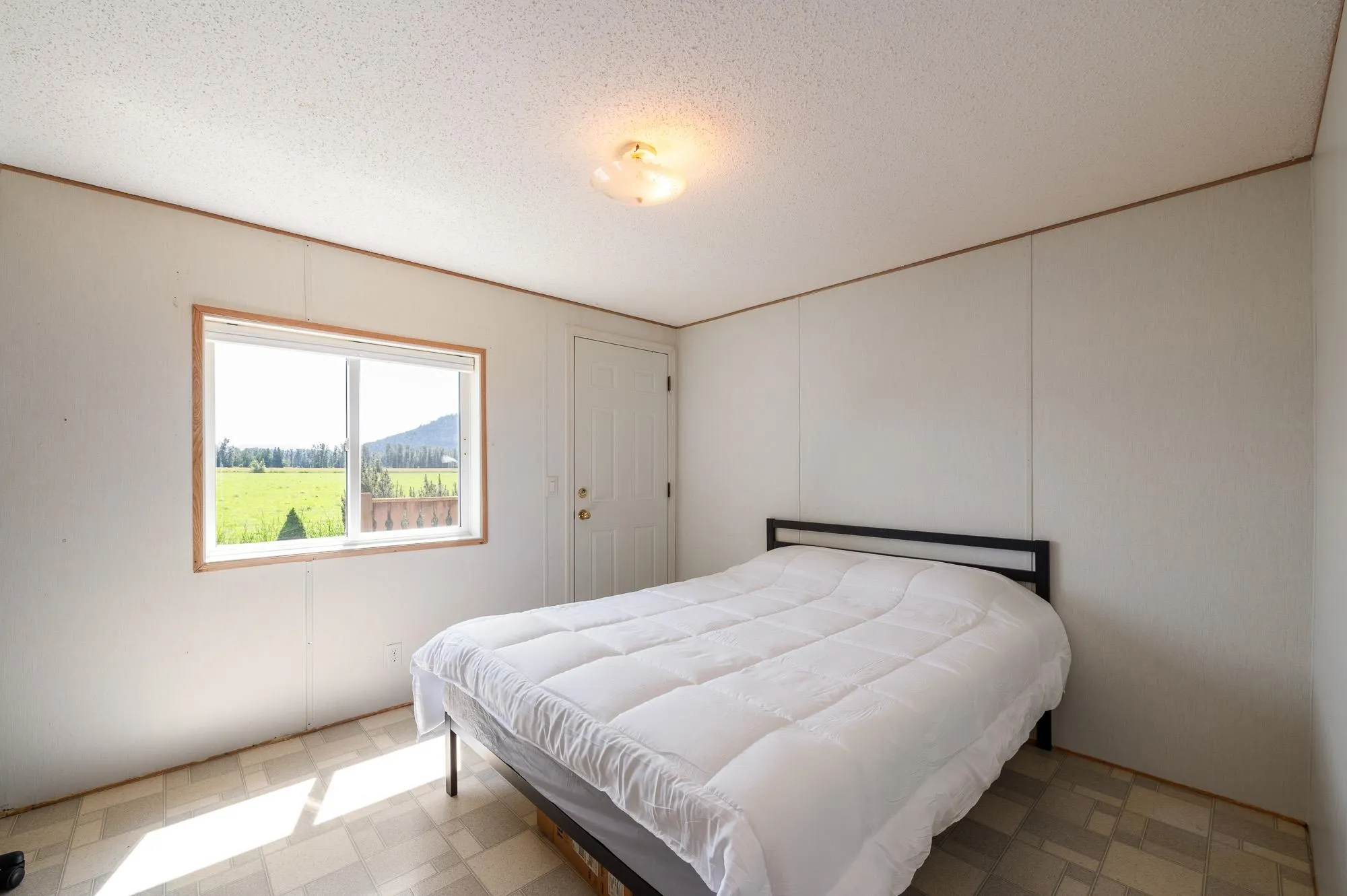 38 41168 Lougheed Highway