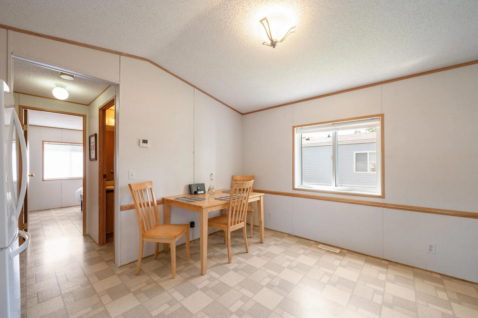 38 41168 Lougheed Highway