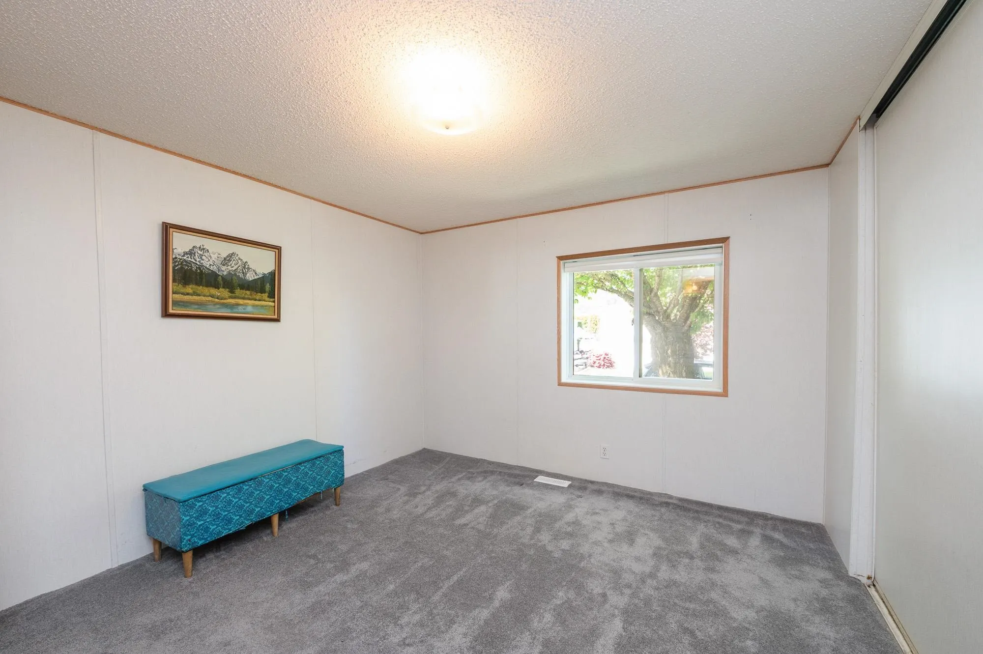 38 41168 Lougheed Highway