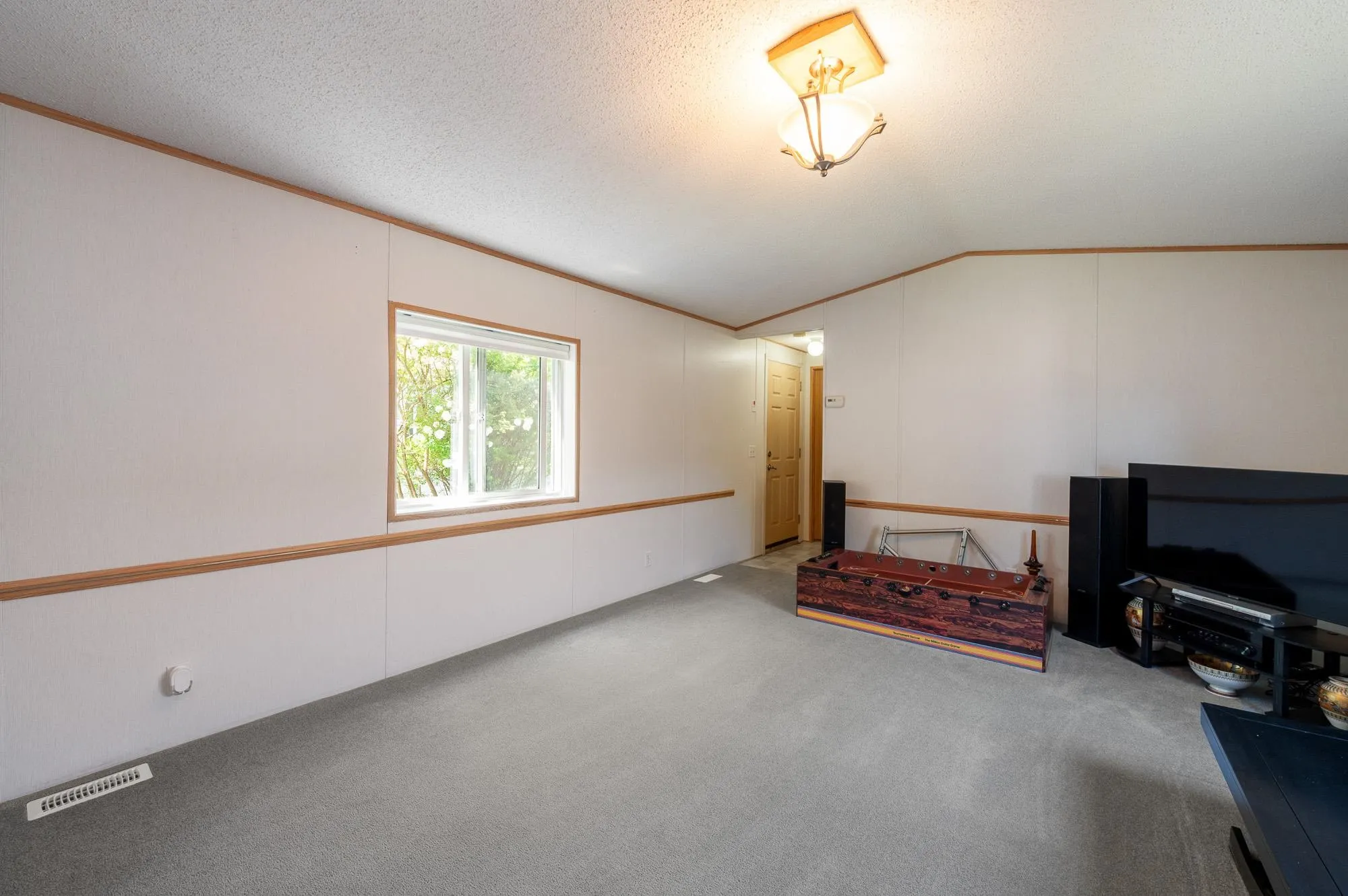 38 41168 Lougheed Highway