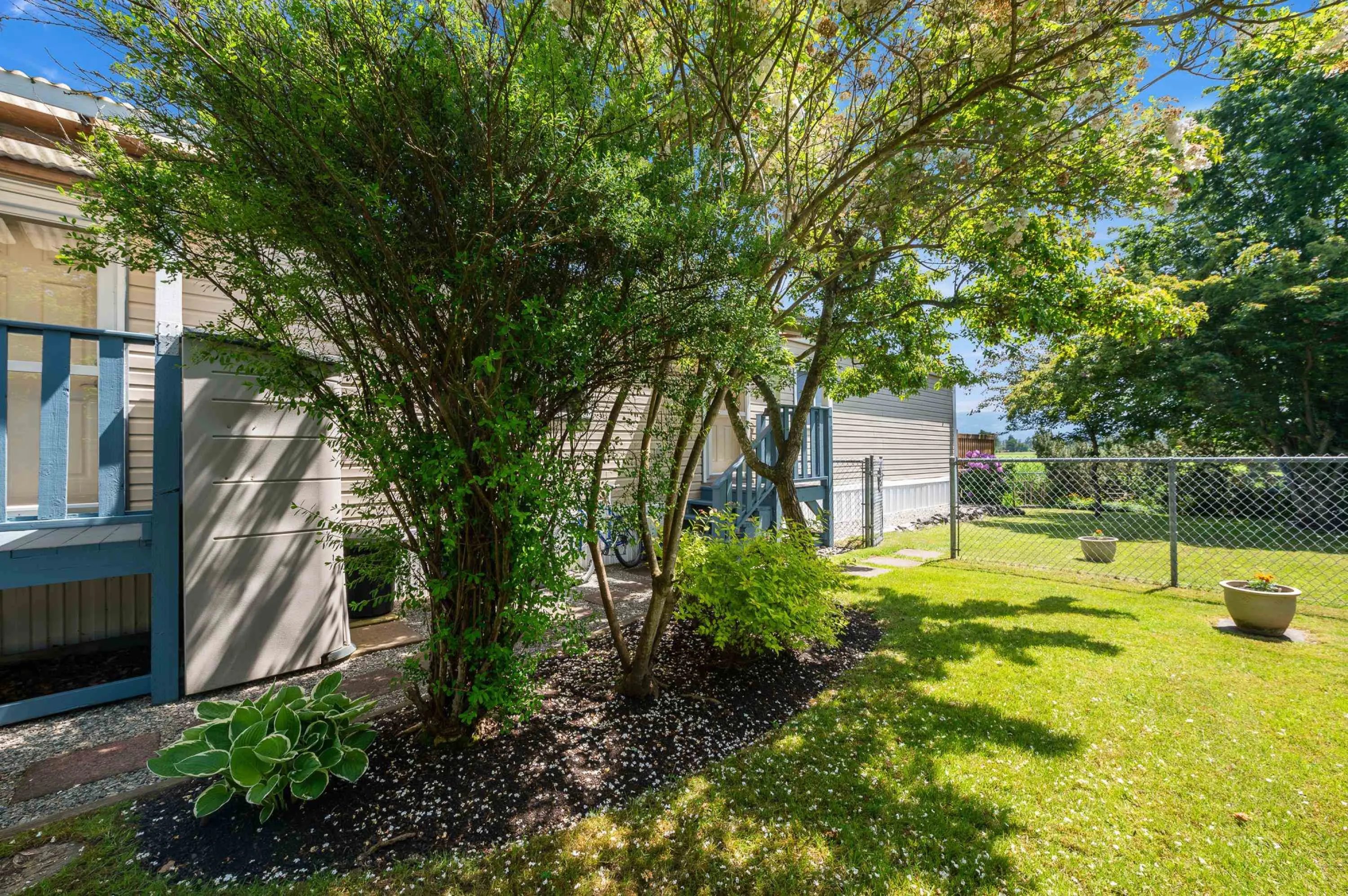38 41168 Lougheed Highway