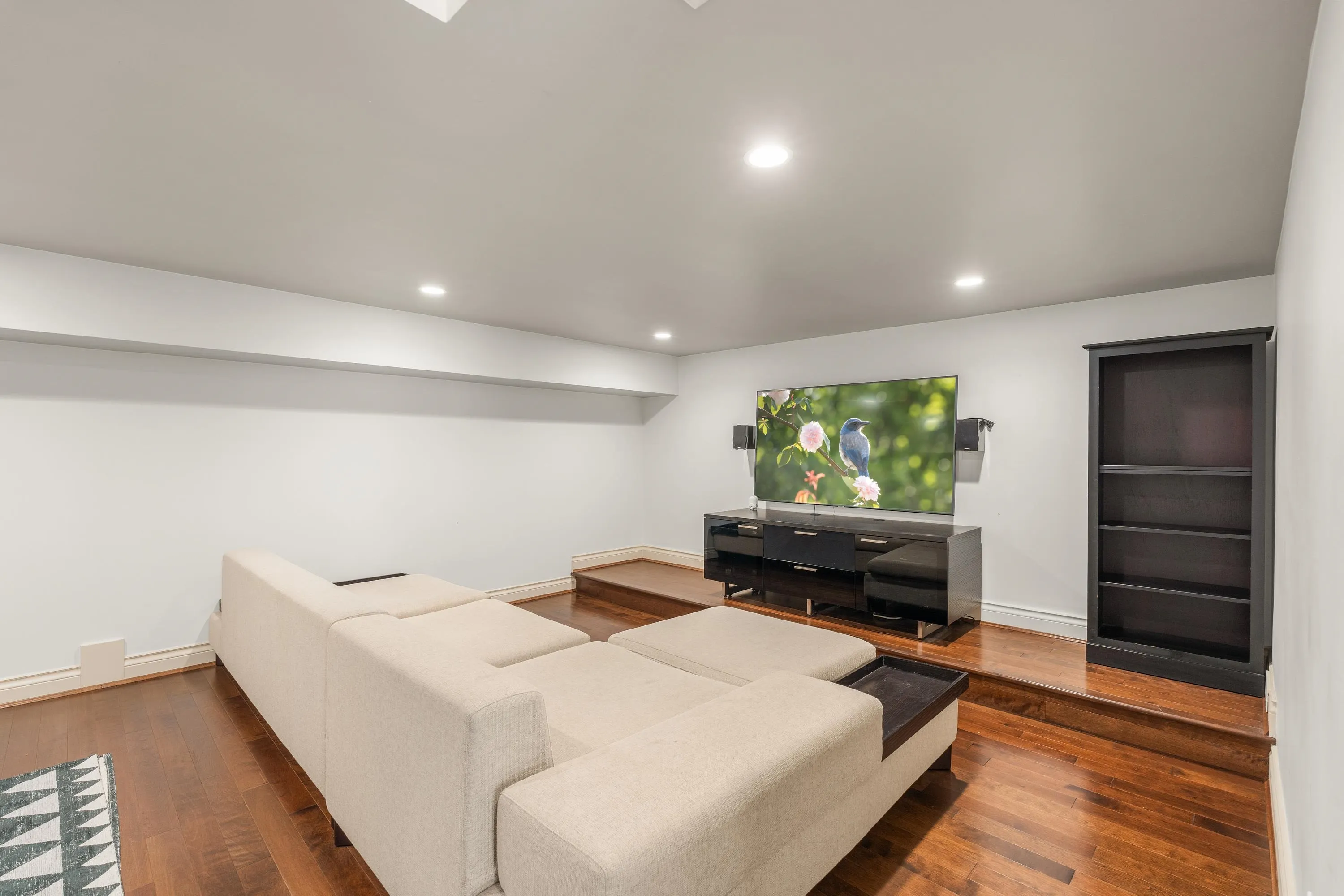 4848 Vista Place