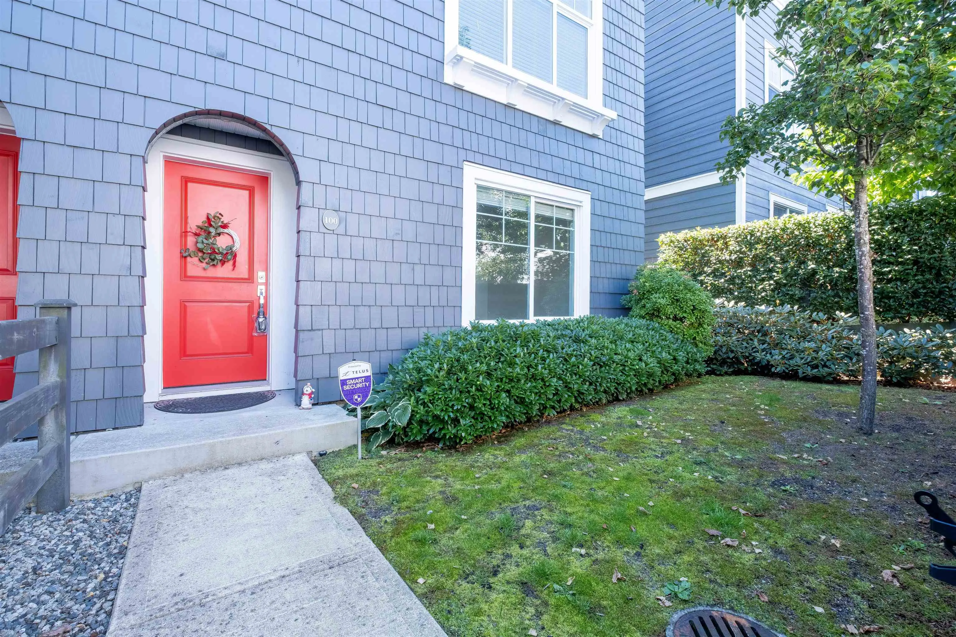 100 15268 28 Avenue