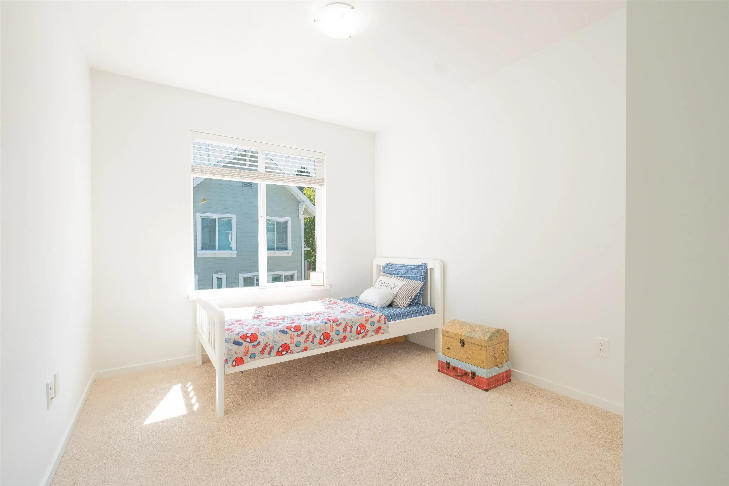 100 15268 28 Avenue