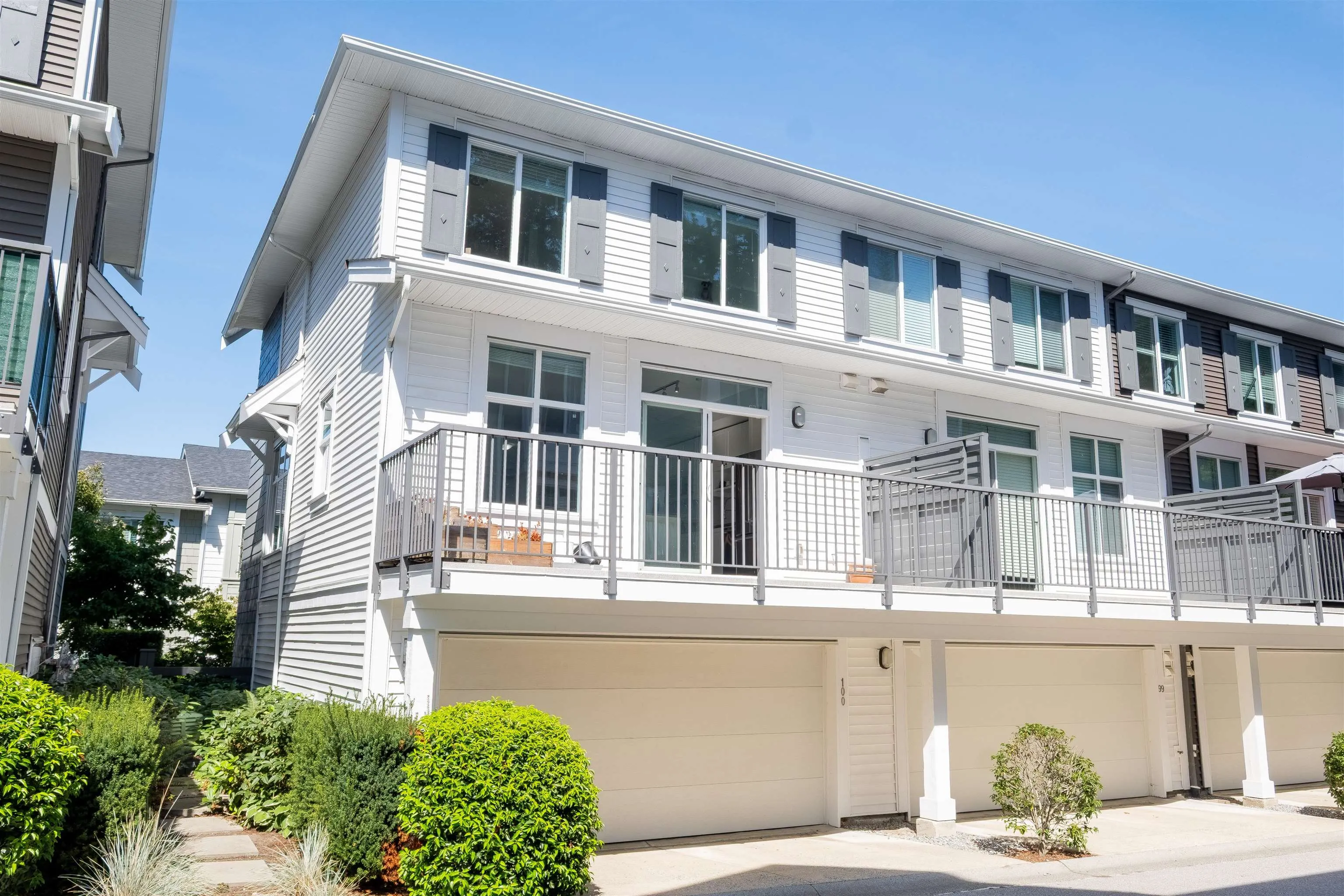 100 15268 28 Avenue