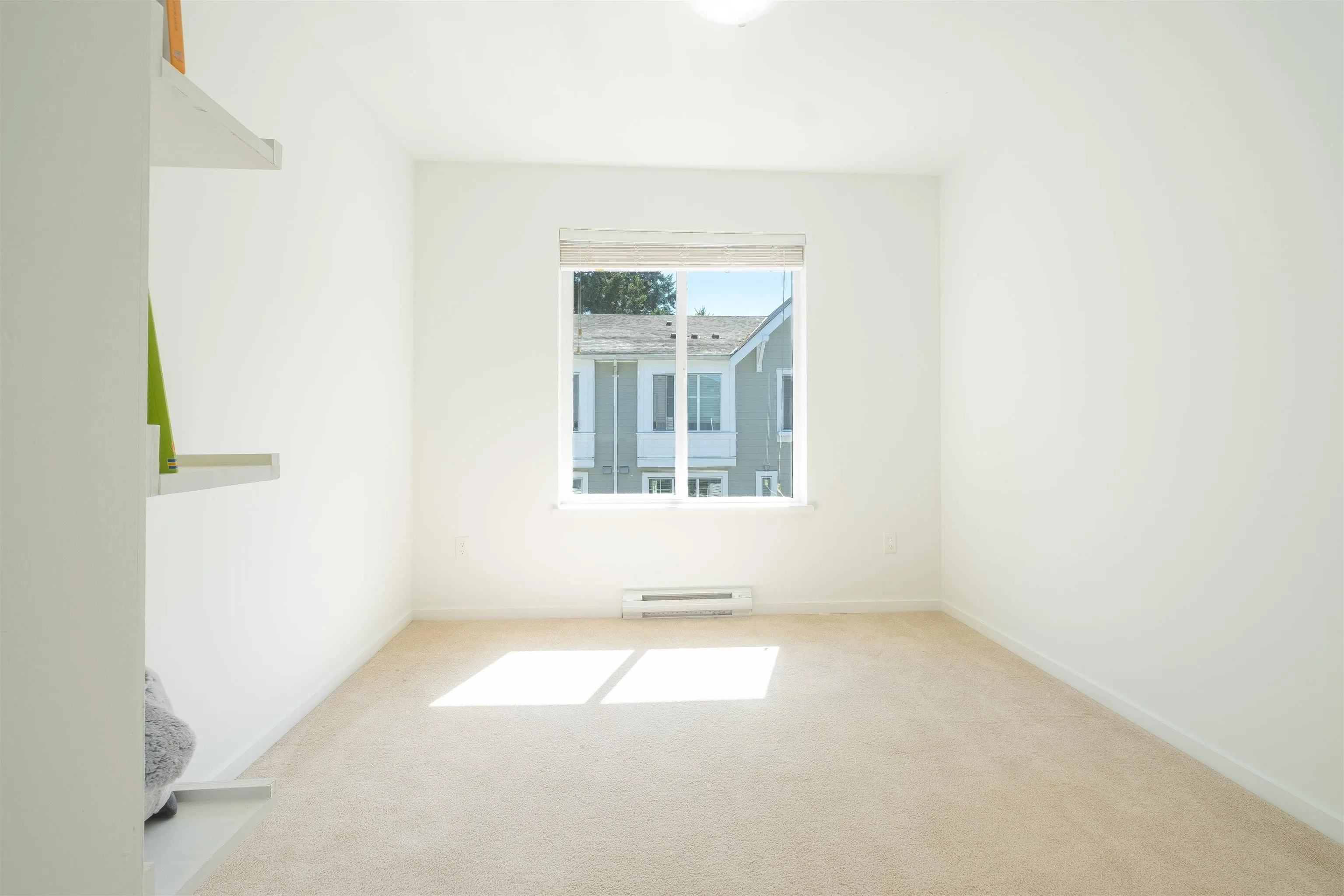 100 15268 28 Avenue
