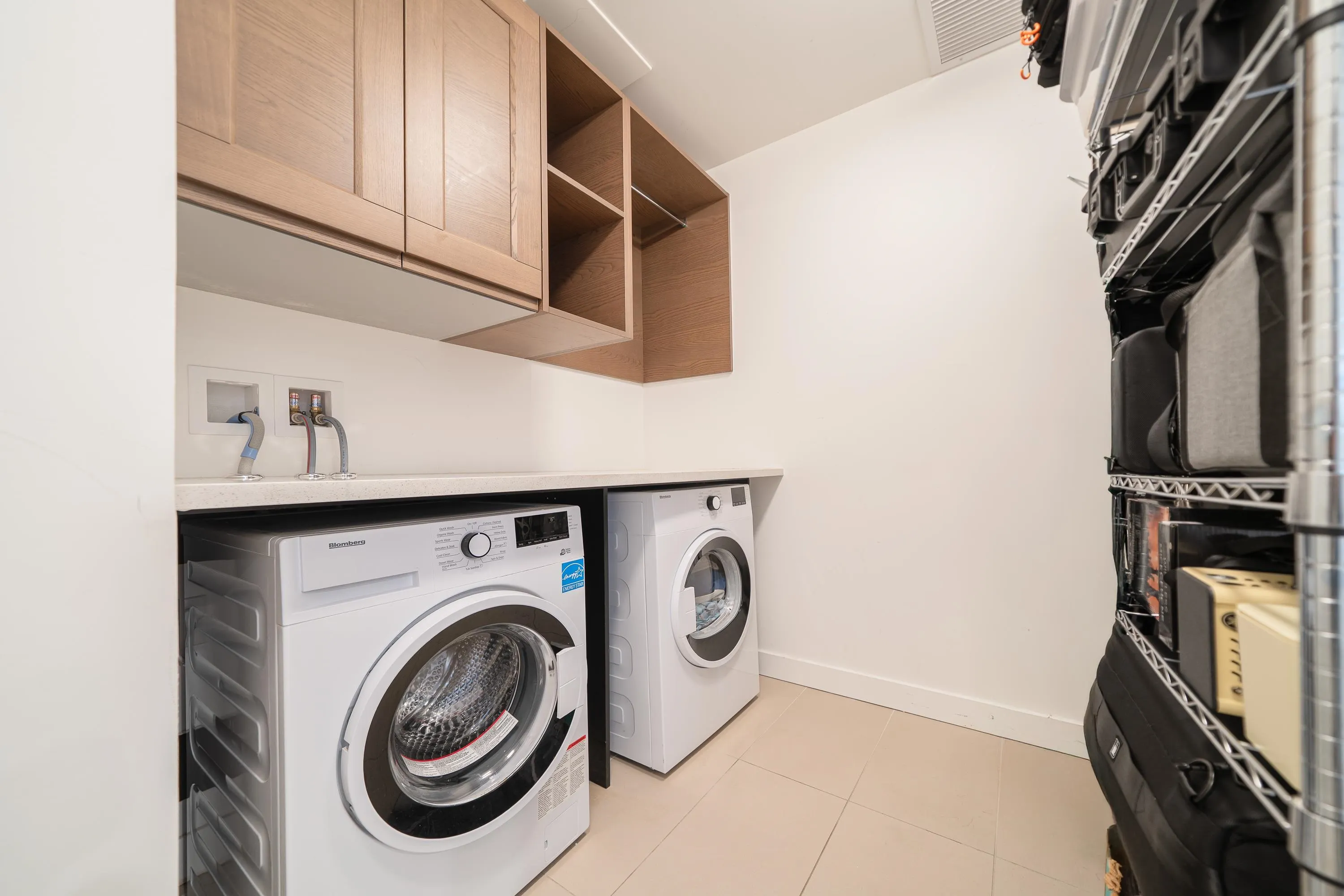 2001 5629 Birney Avenue