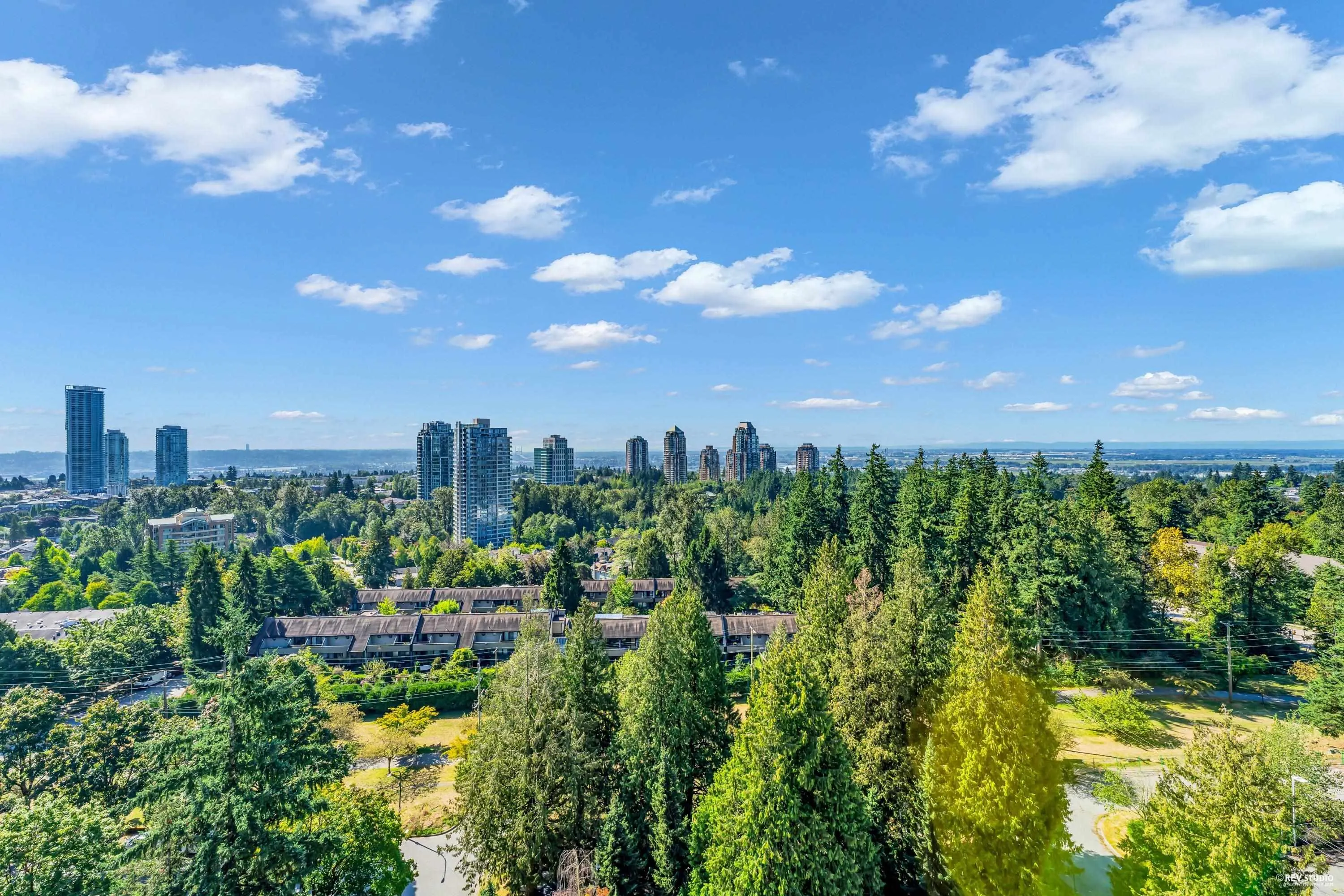 1608 7077 Beresford Street