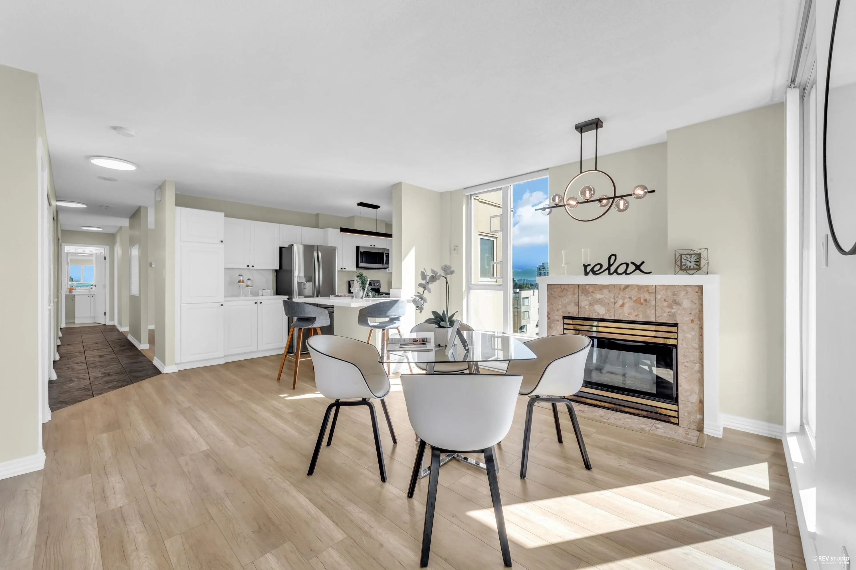 1608 7077 Beresford Street