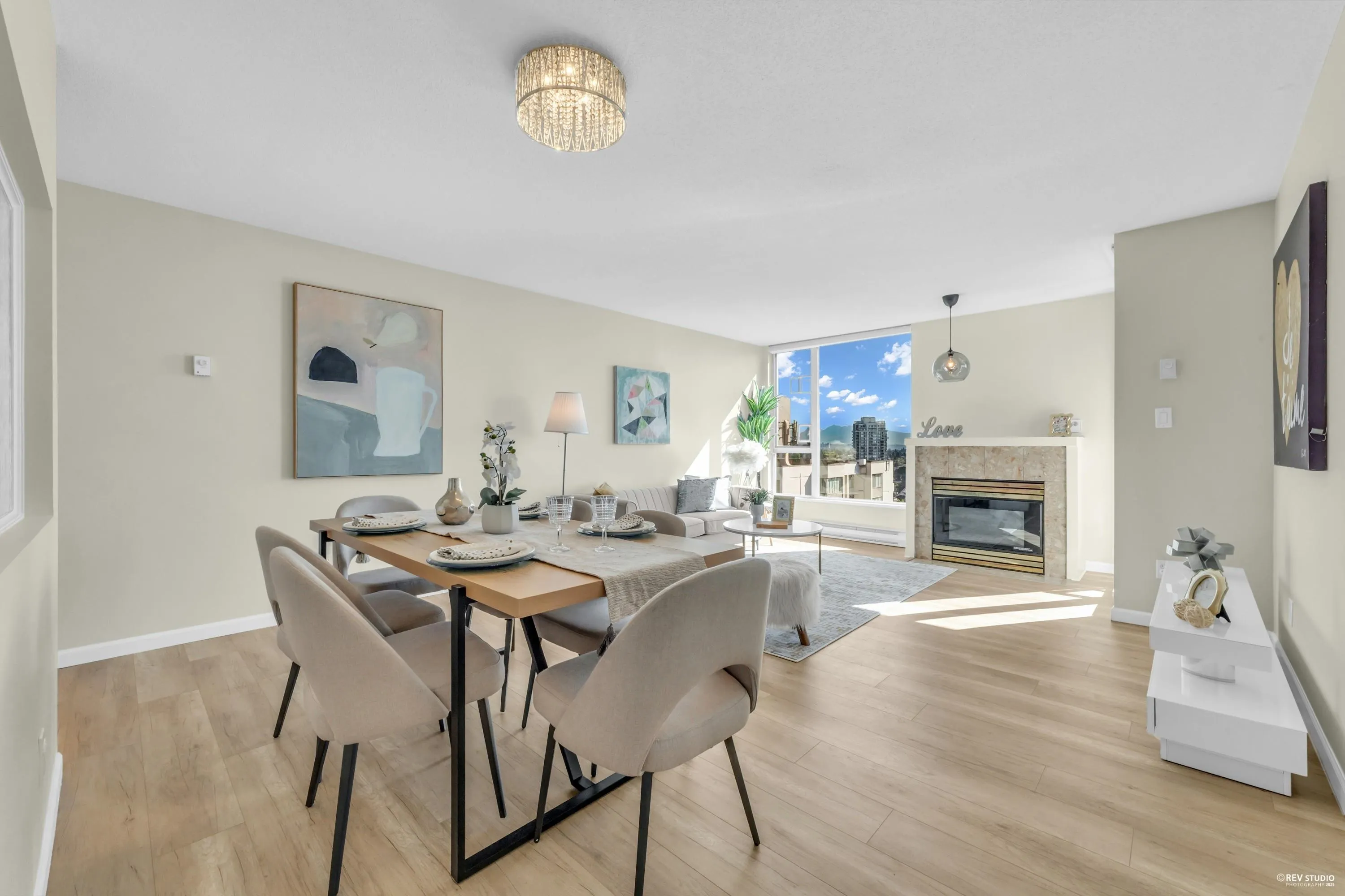1608 7077 Beresford Street