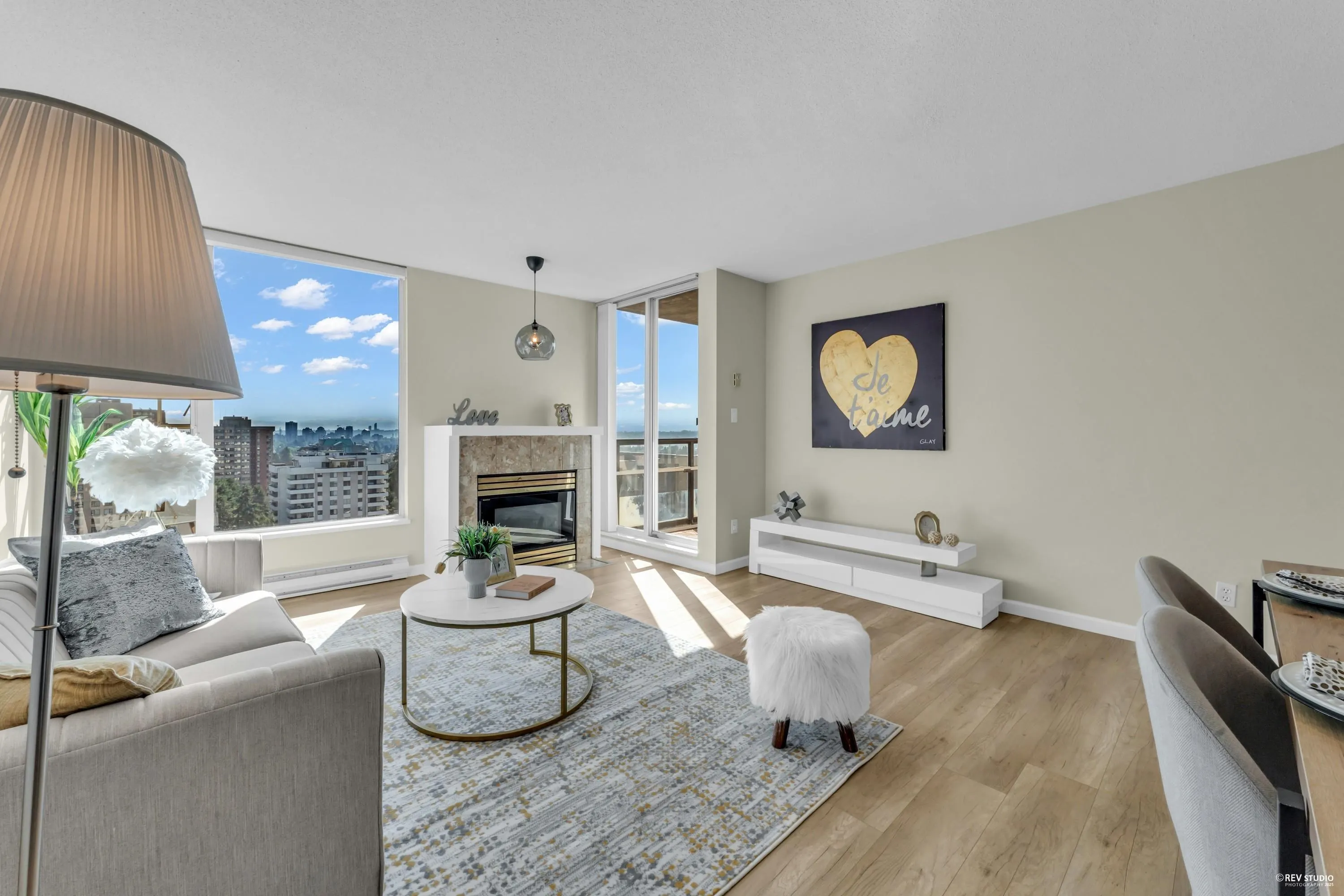 1608 7077 Beresford Street
