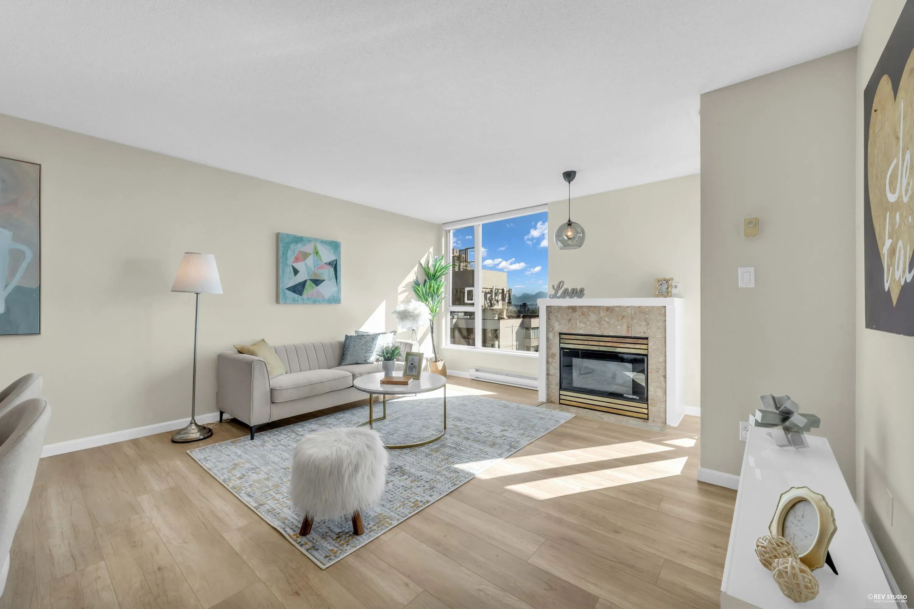 1608 7077 Beresford Street
