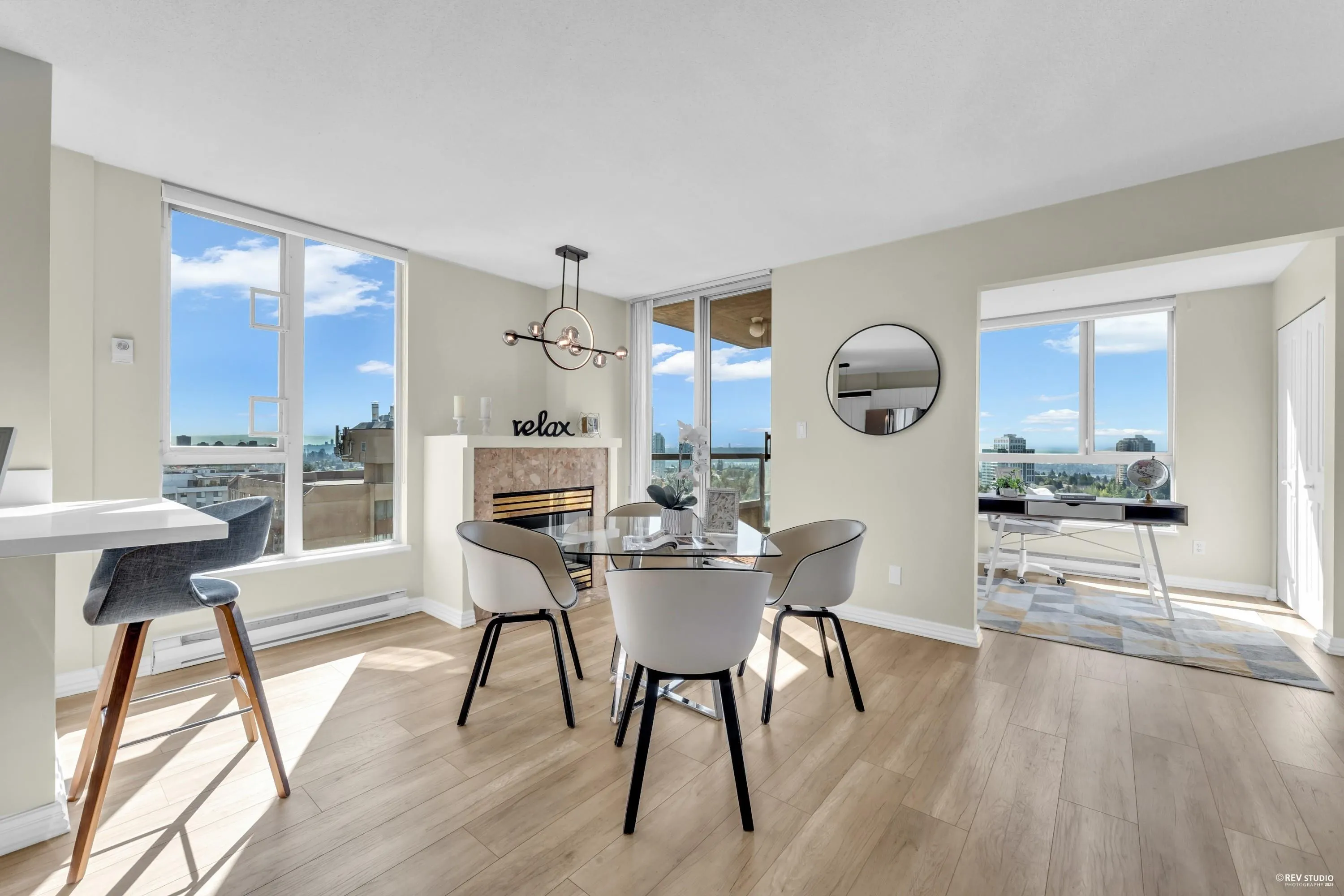 1608 7077 Beresford Street