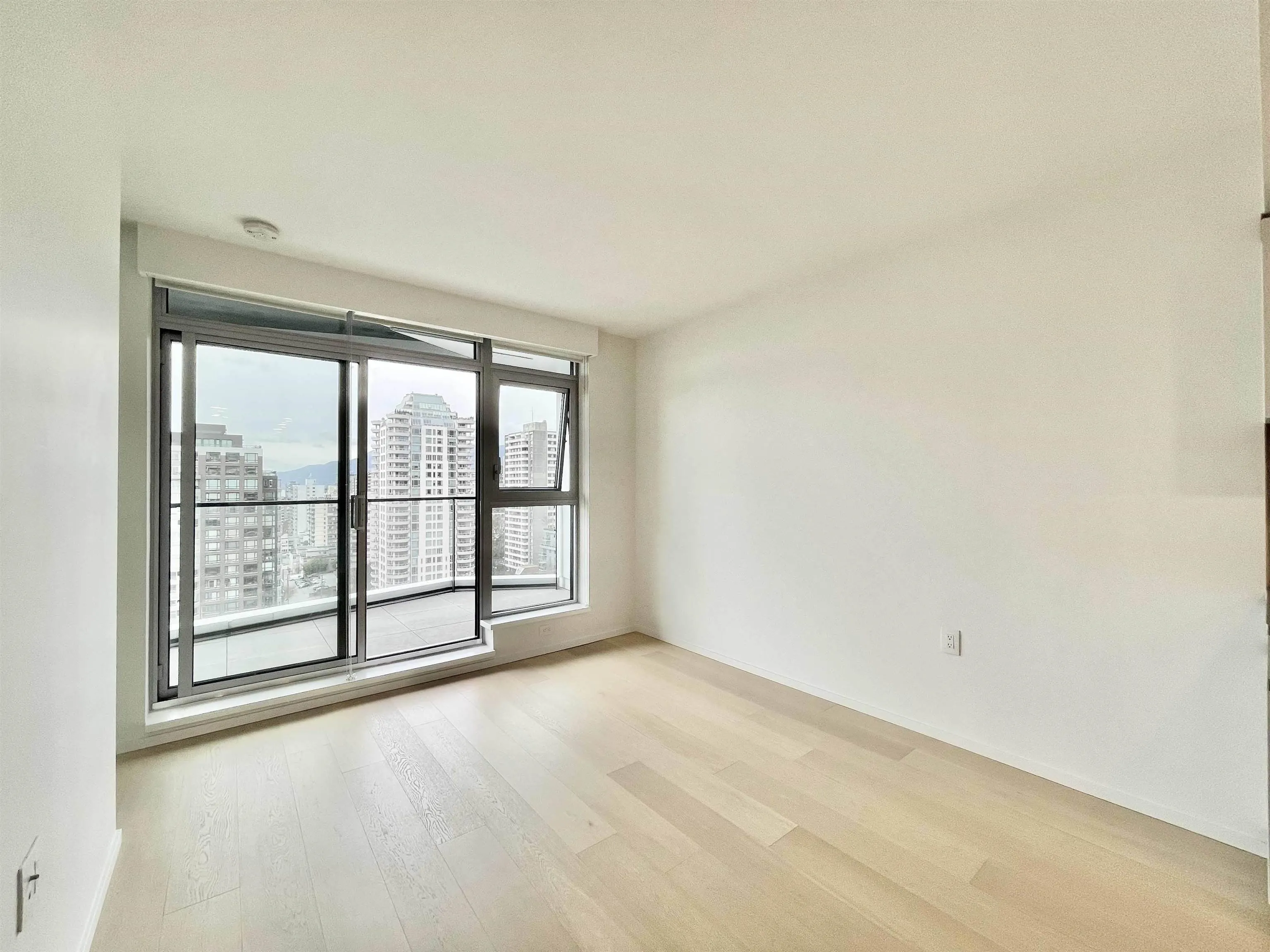 1705 889 Pacific Street