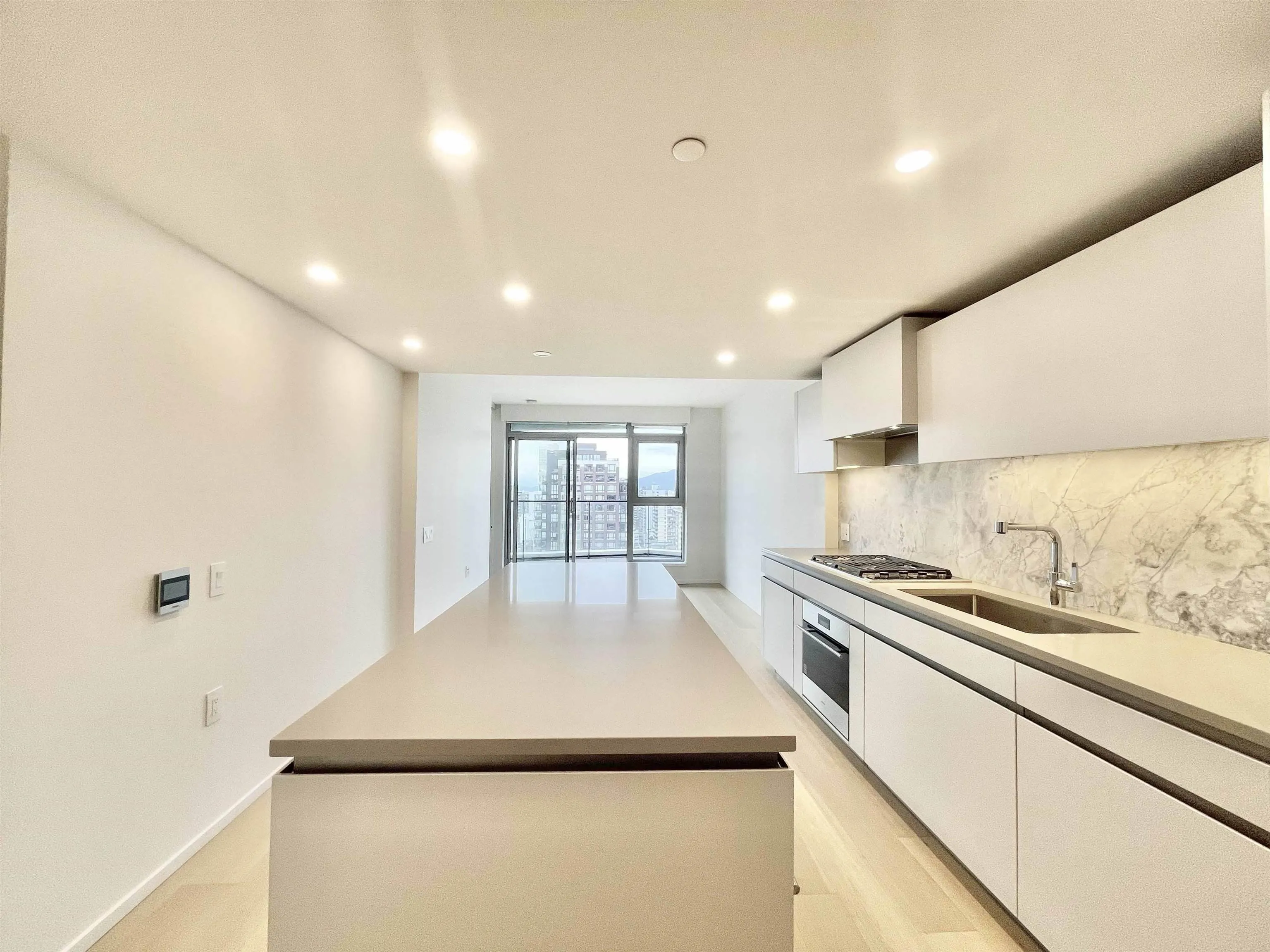 1705 889 Pacific Street