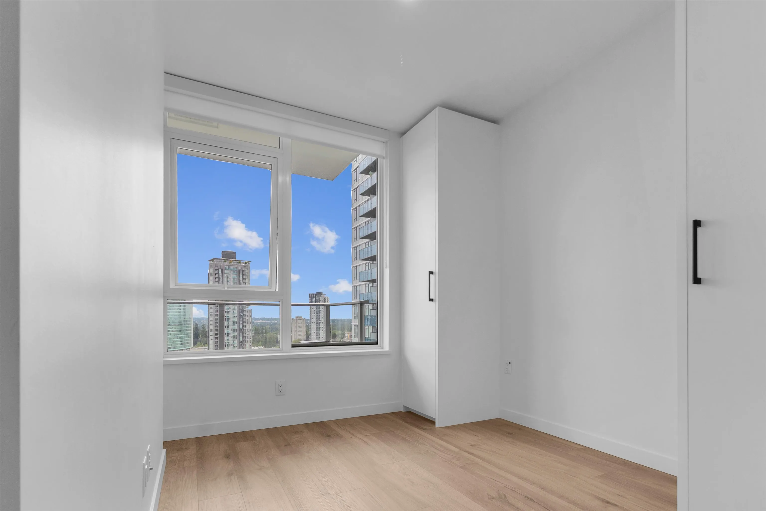 2508 13428 105 Avenue
