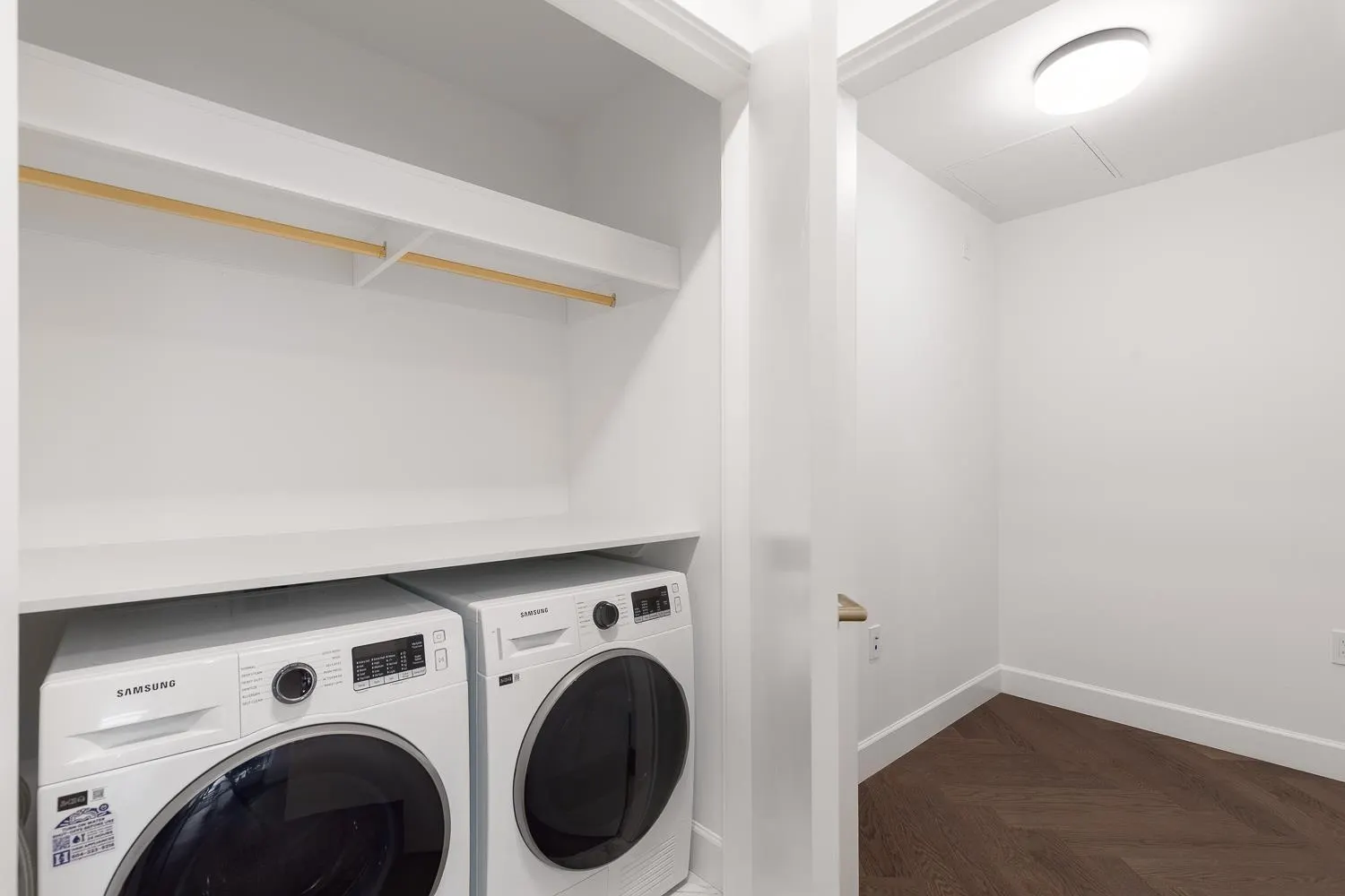 406 3668 W 10th Avenue