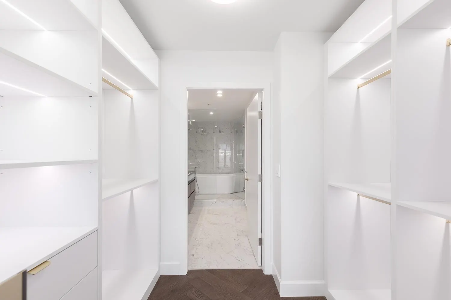 406 3668 W 10th Avenue