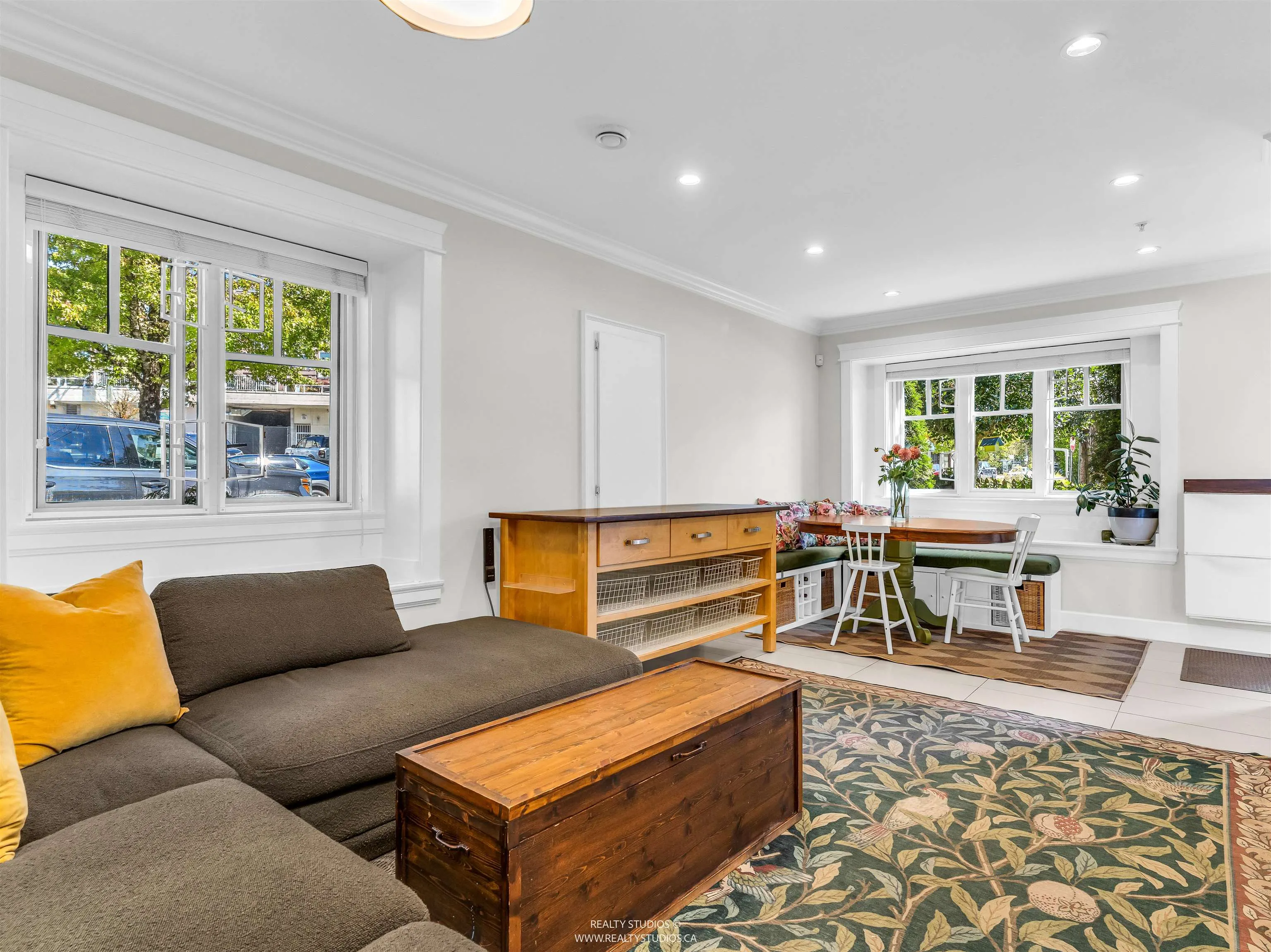 3103 St. George Street