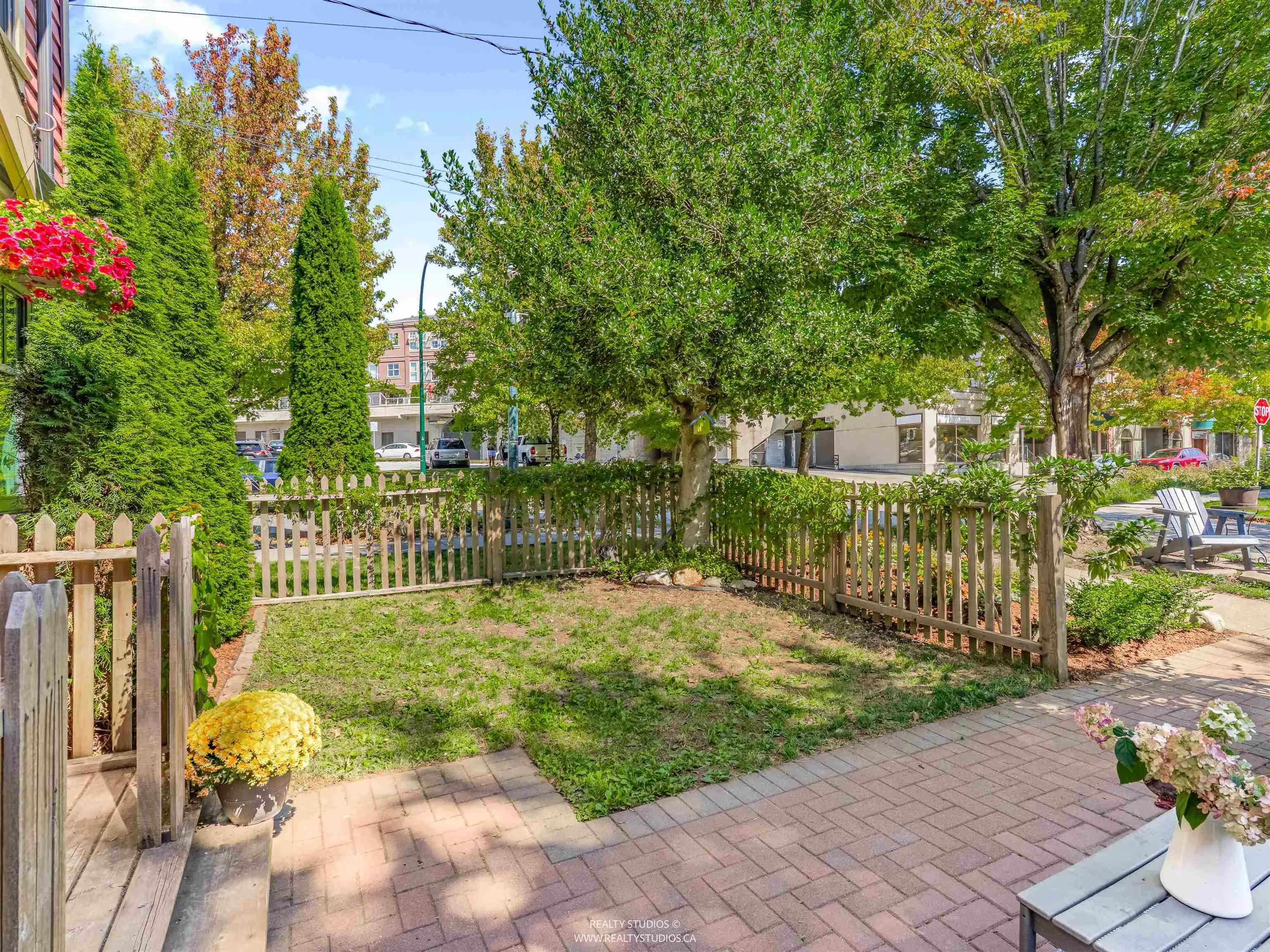 3103 St. George Street