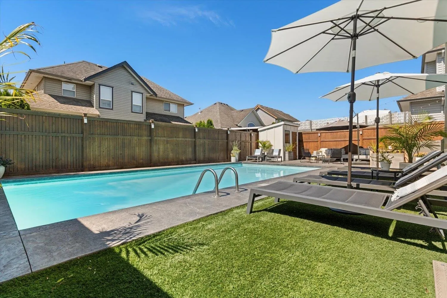 6819 School Lane