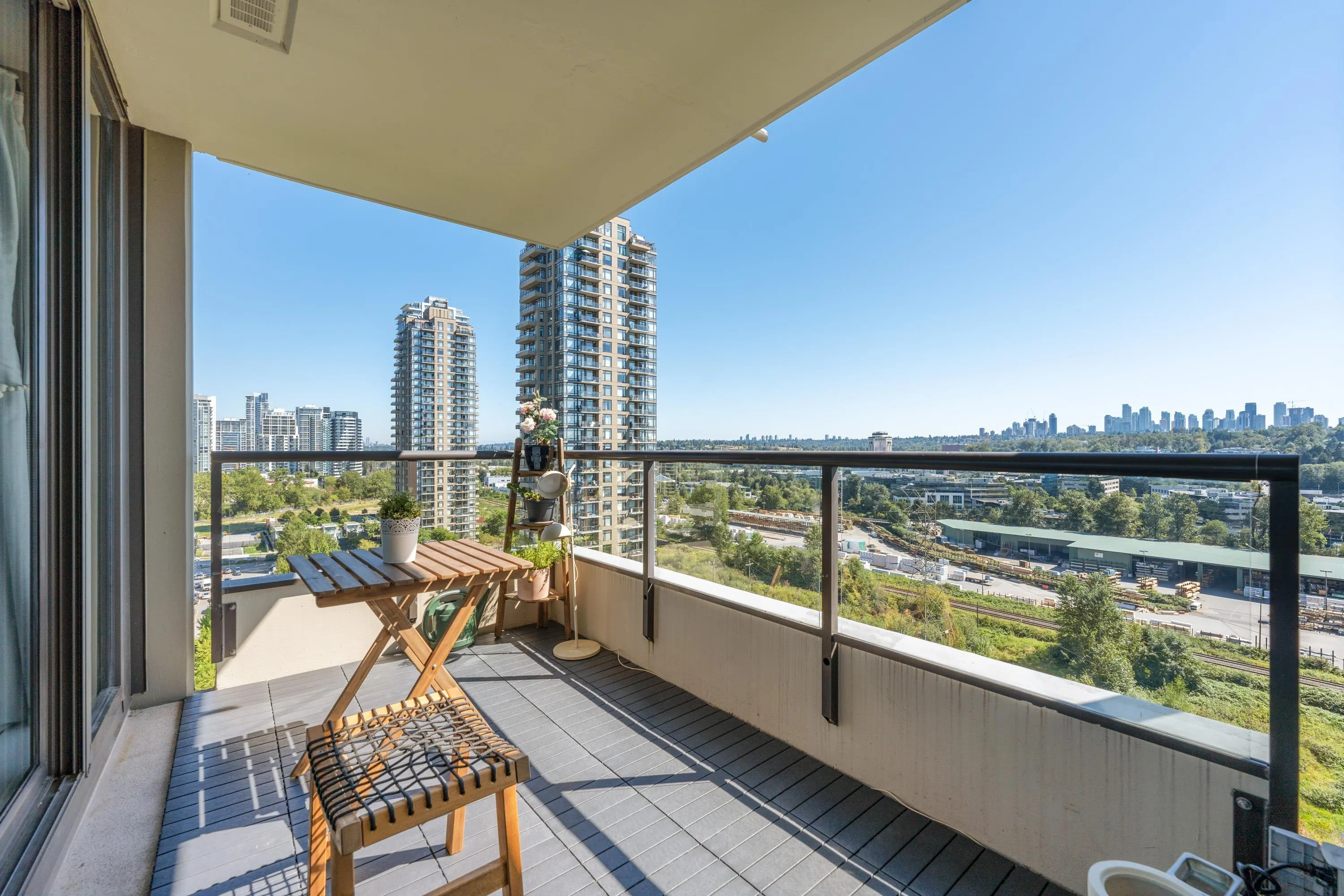 1806 4178 Dawson Street