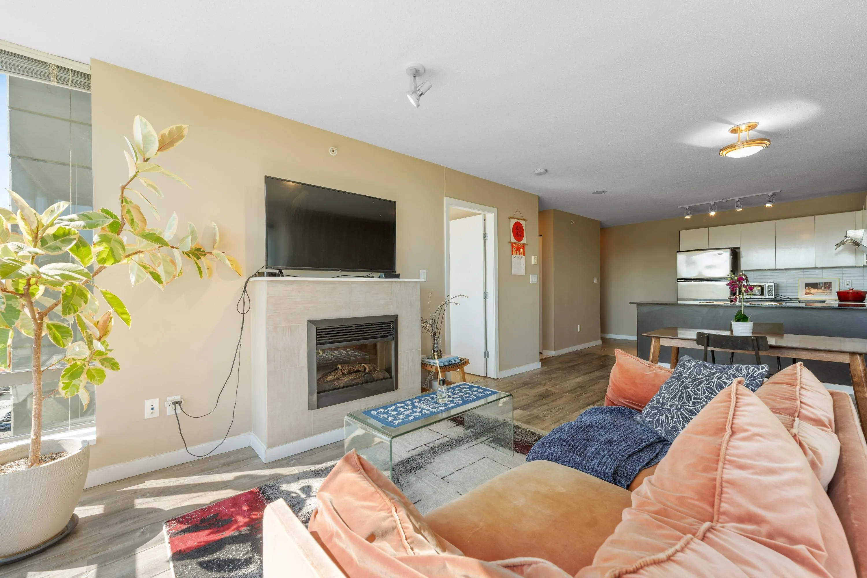 1806 4178 Dawson Street