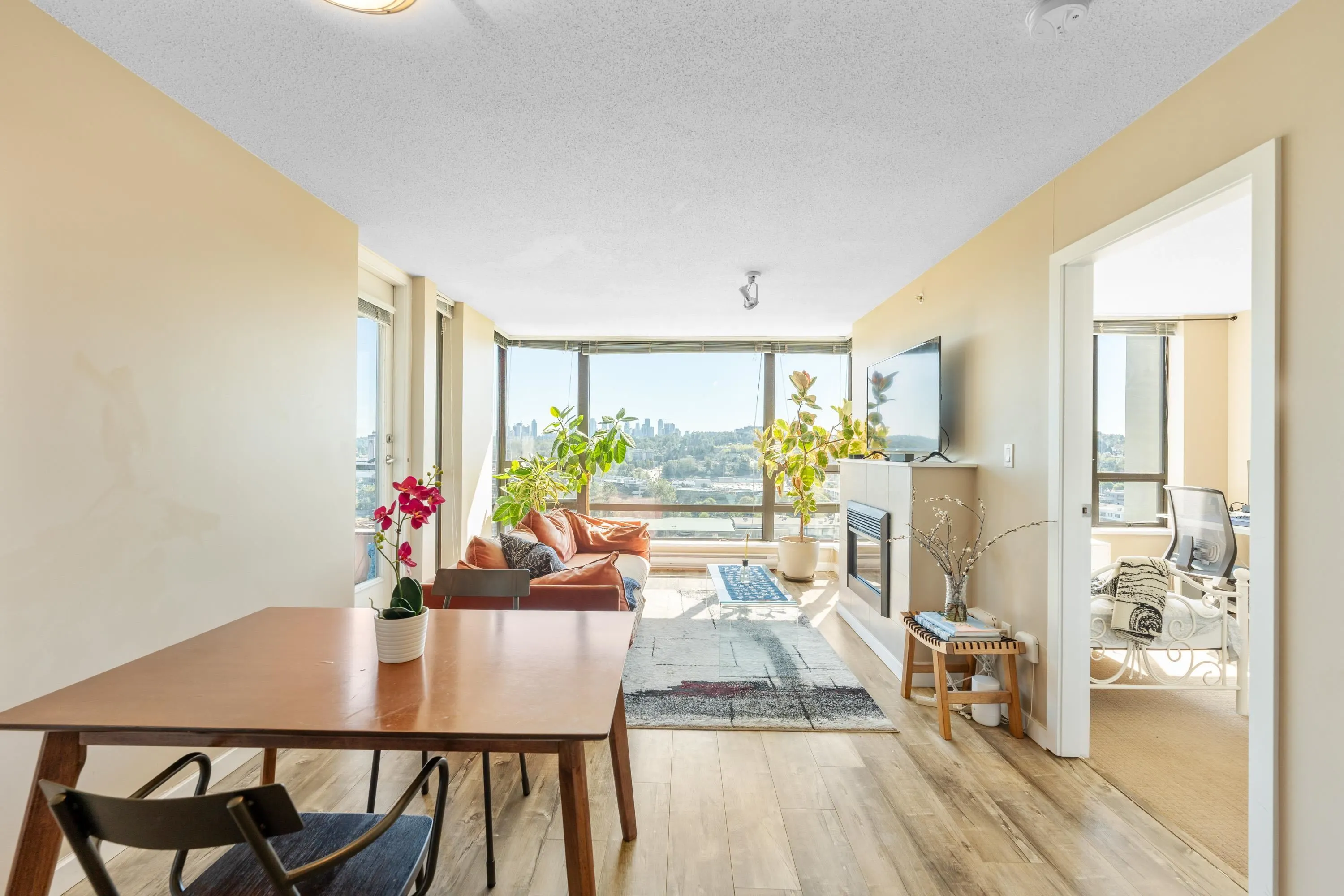 1806 4178 Dawson Street