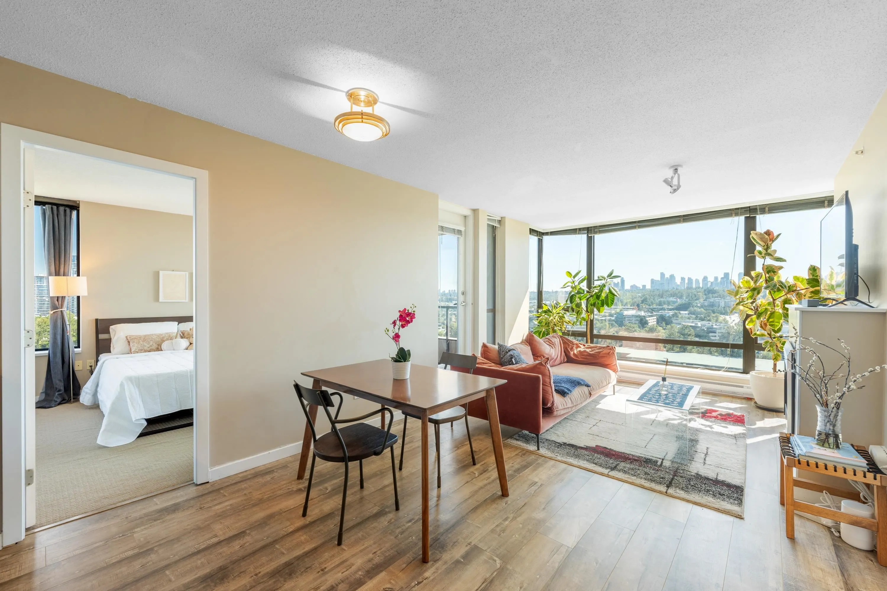 1806 4178 Dawson Street