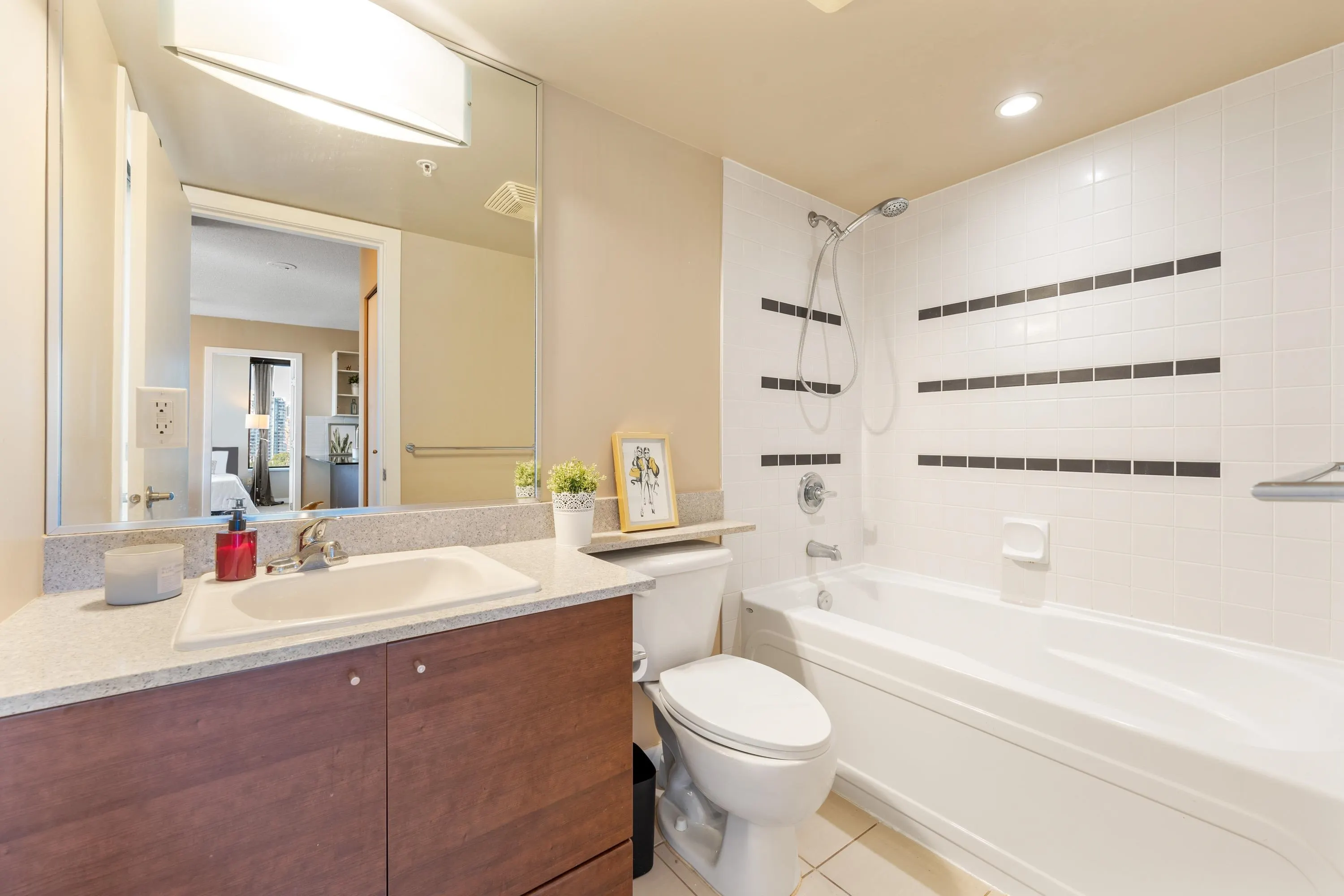 1806 4178 Dawson Street