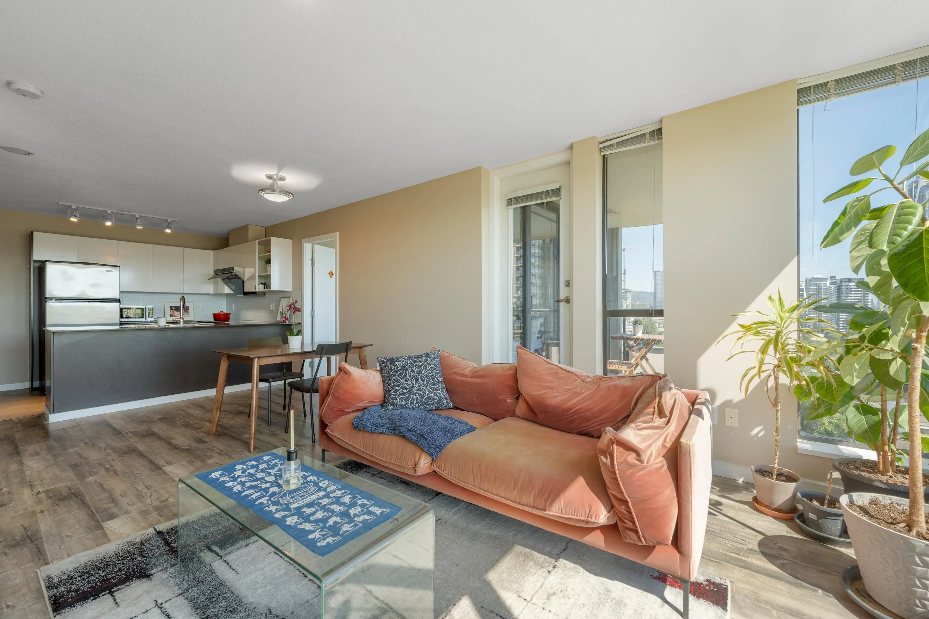 1806 4178 Dawson Street