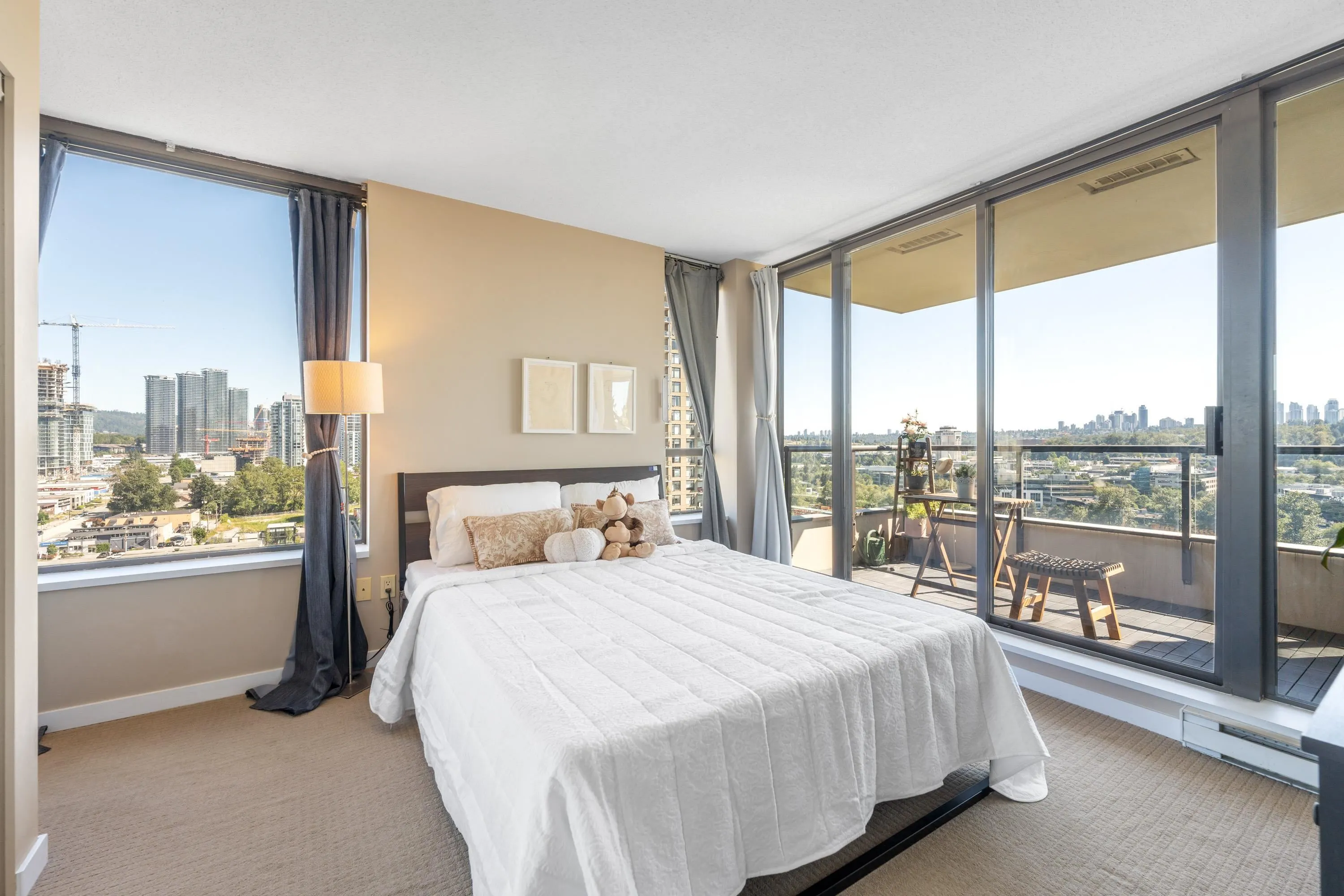 1806 4178 Dawson Street