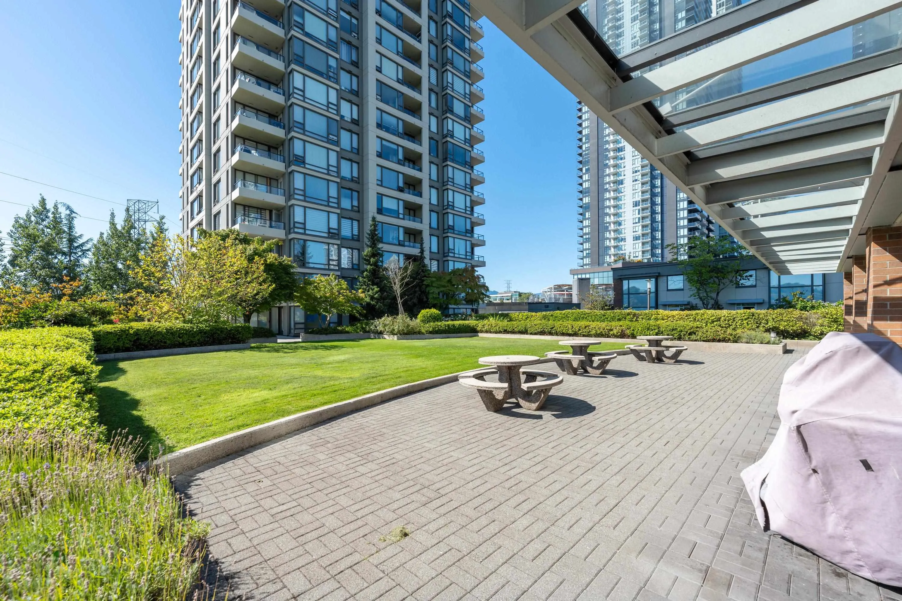 1806 4178 Dawson Street