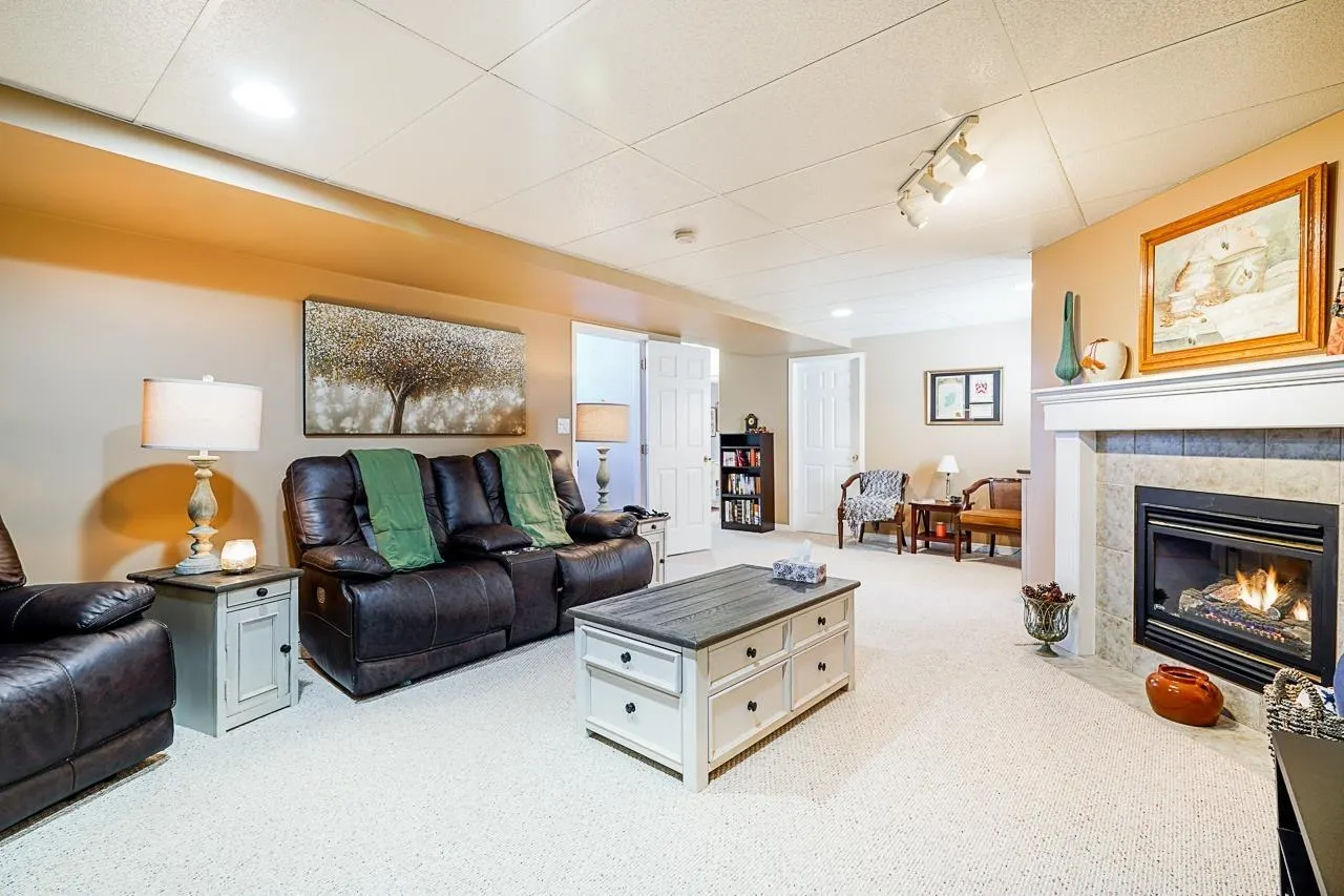 25 8590 Sunrise Drive