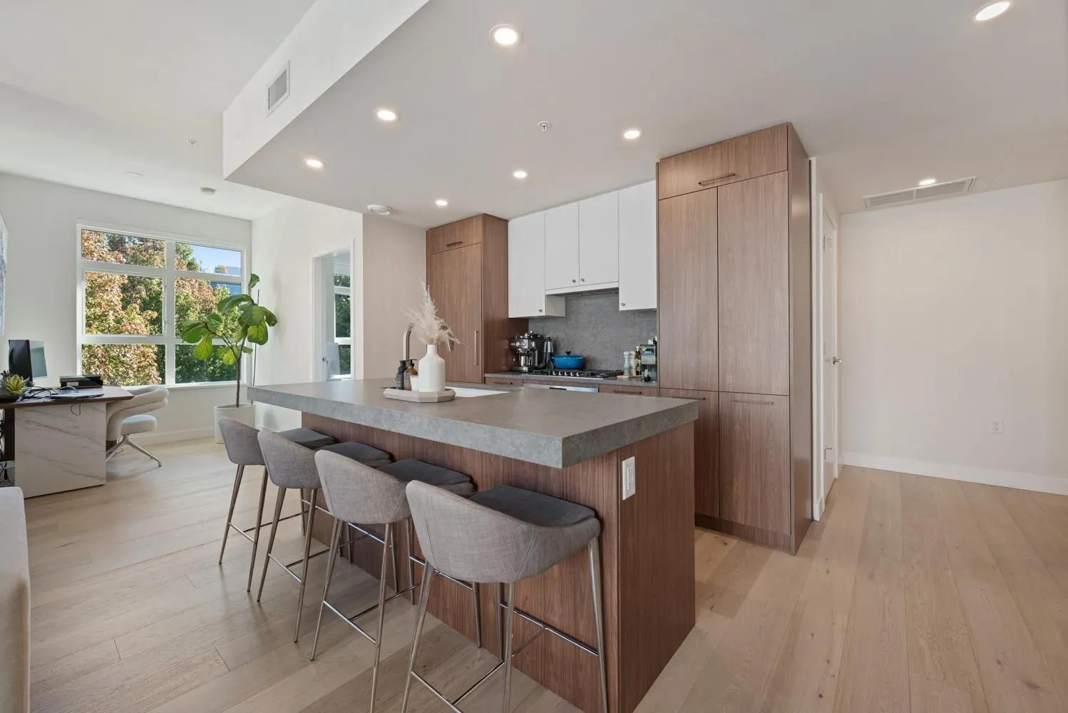 30X 5007 Ash Street