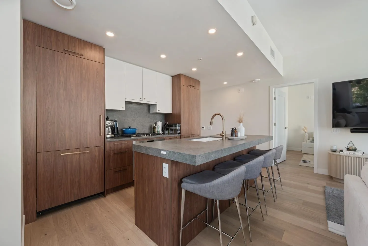 30X 5007 Ash Street