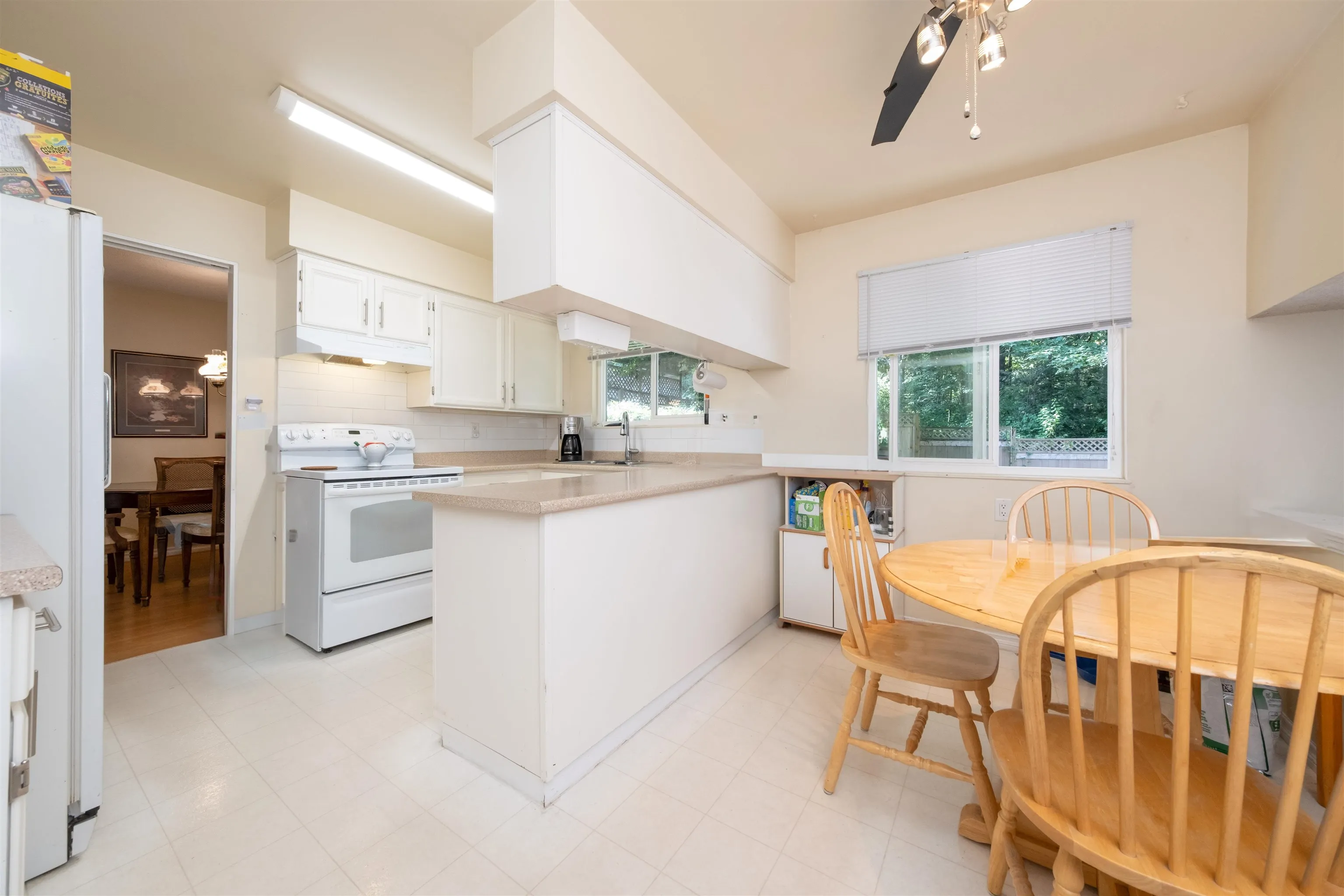 11436 Royal Crescent