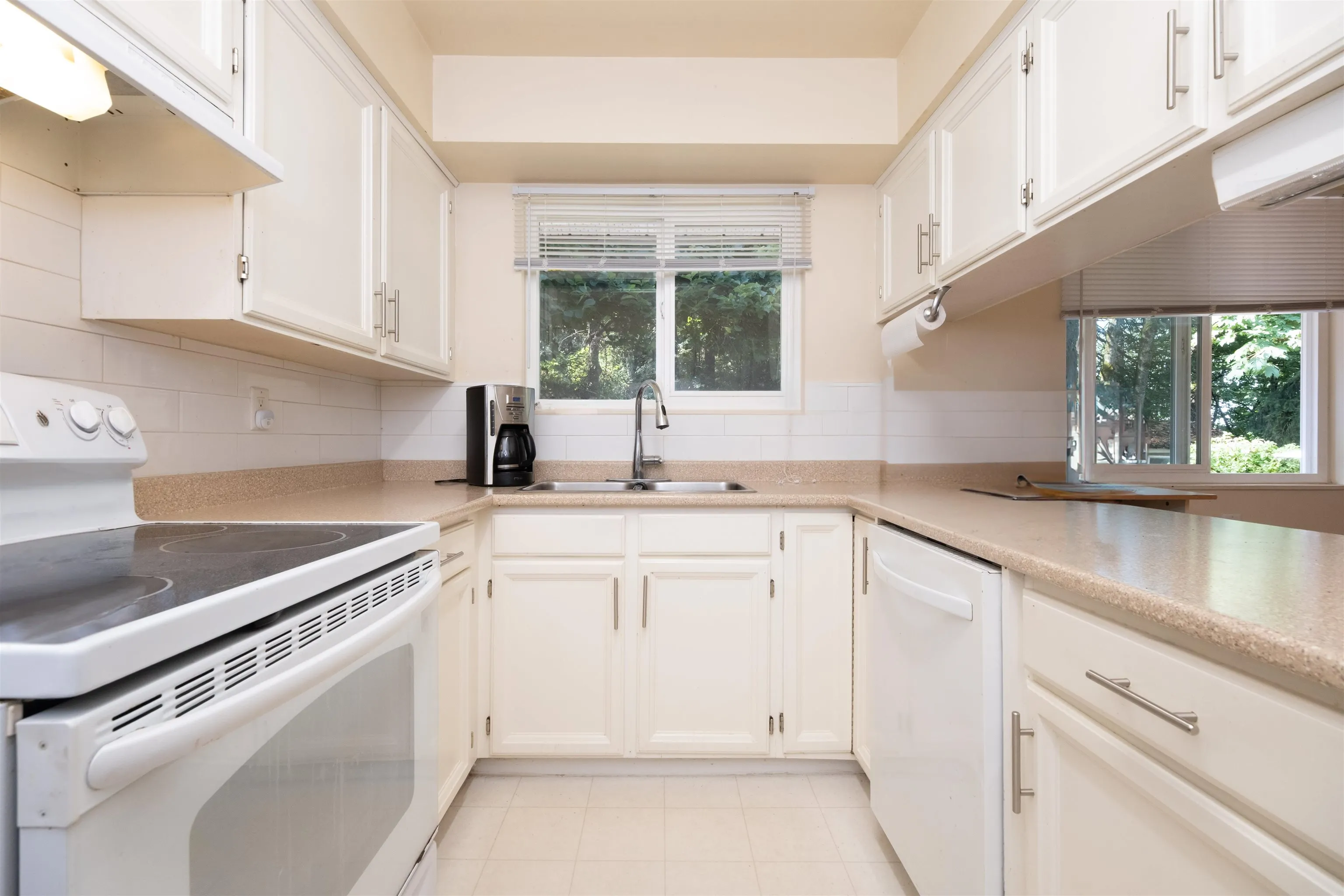 11436 Royal Crescent