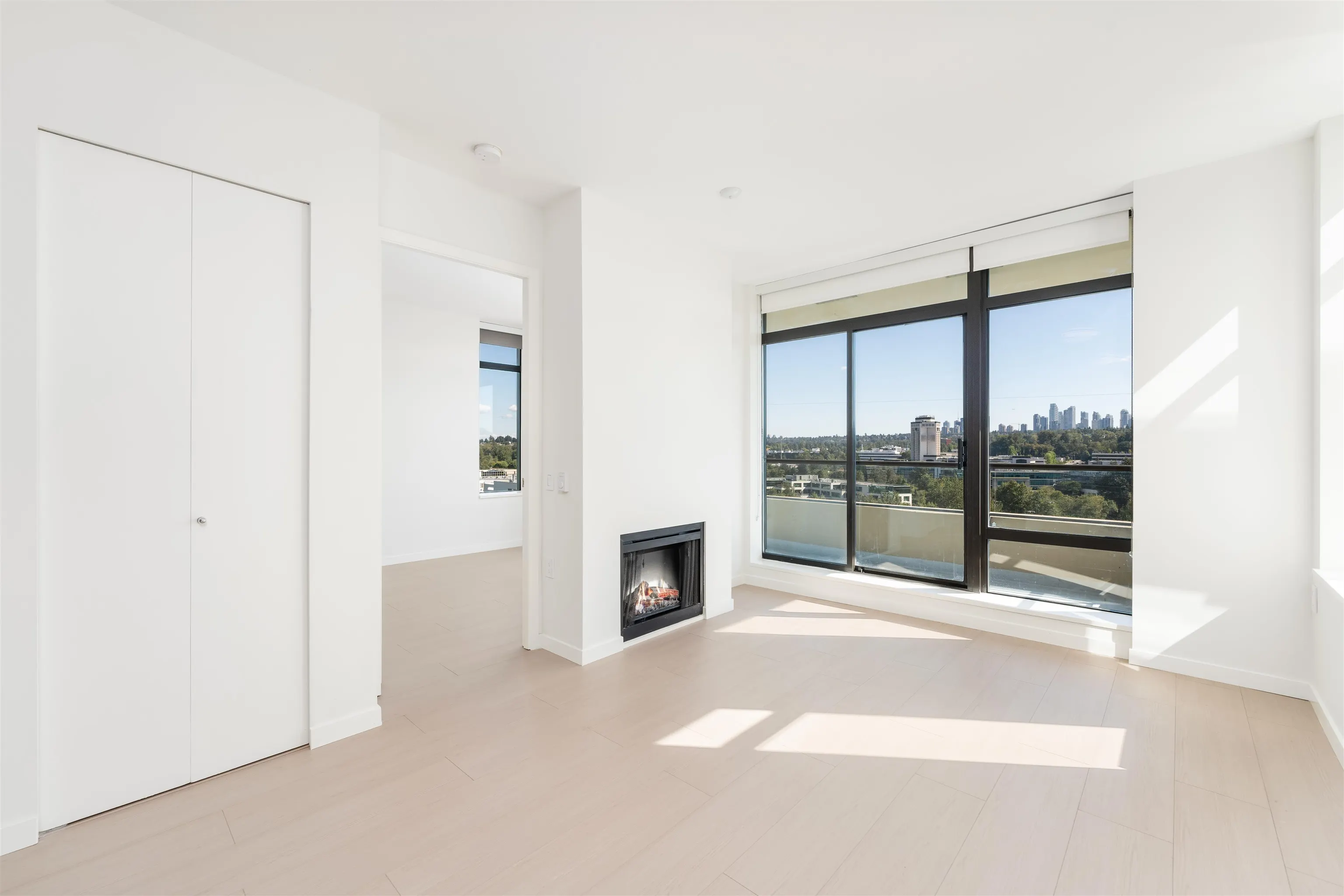 1002 2355 Madison Avenue