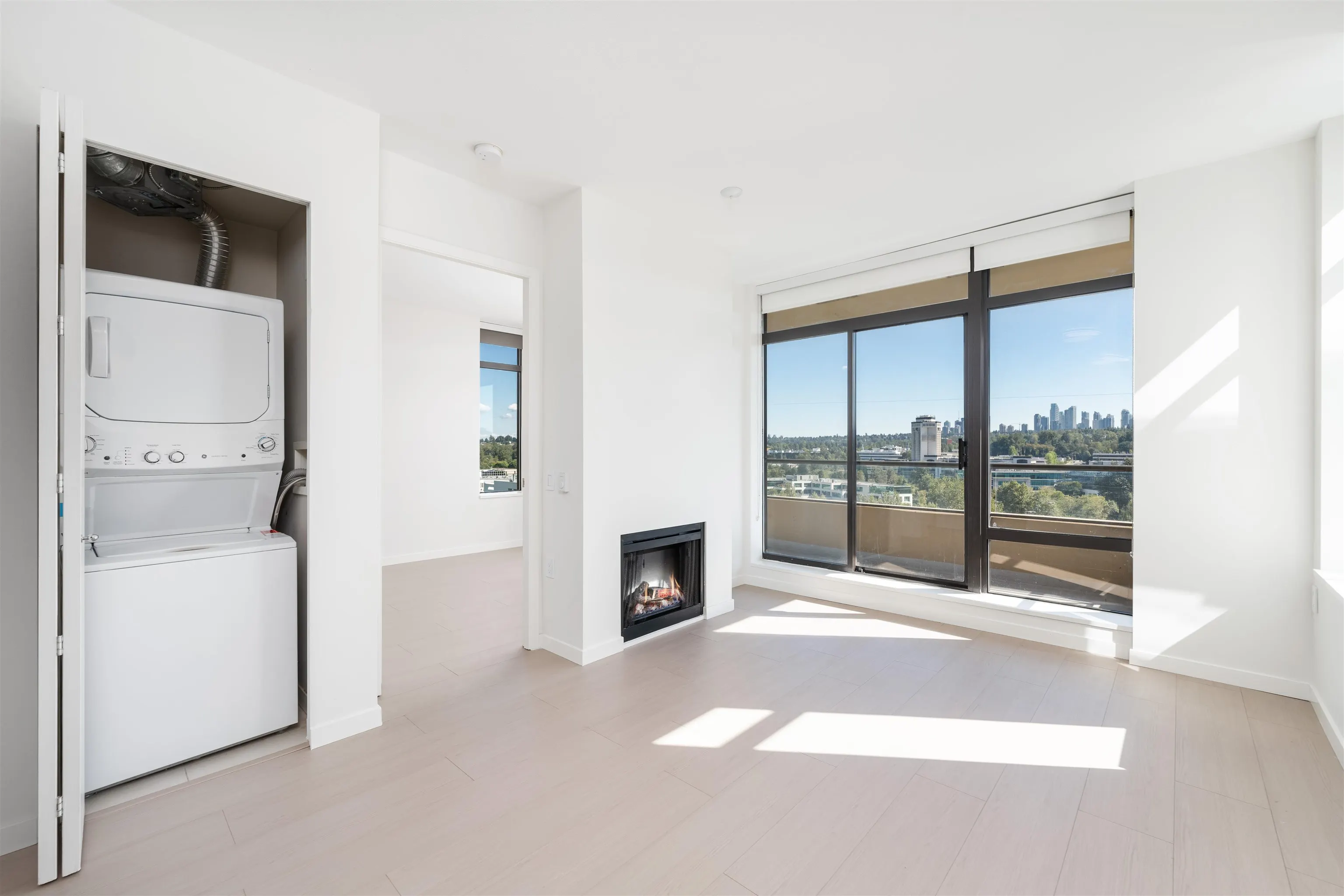 1002 2355 Madison Avenue