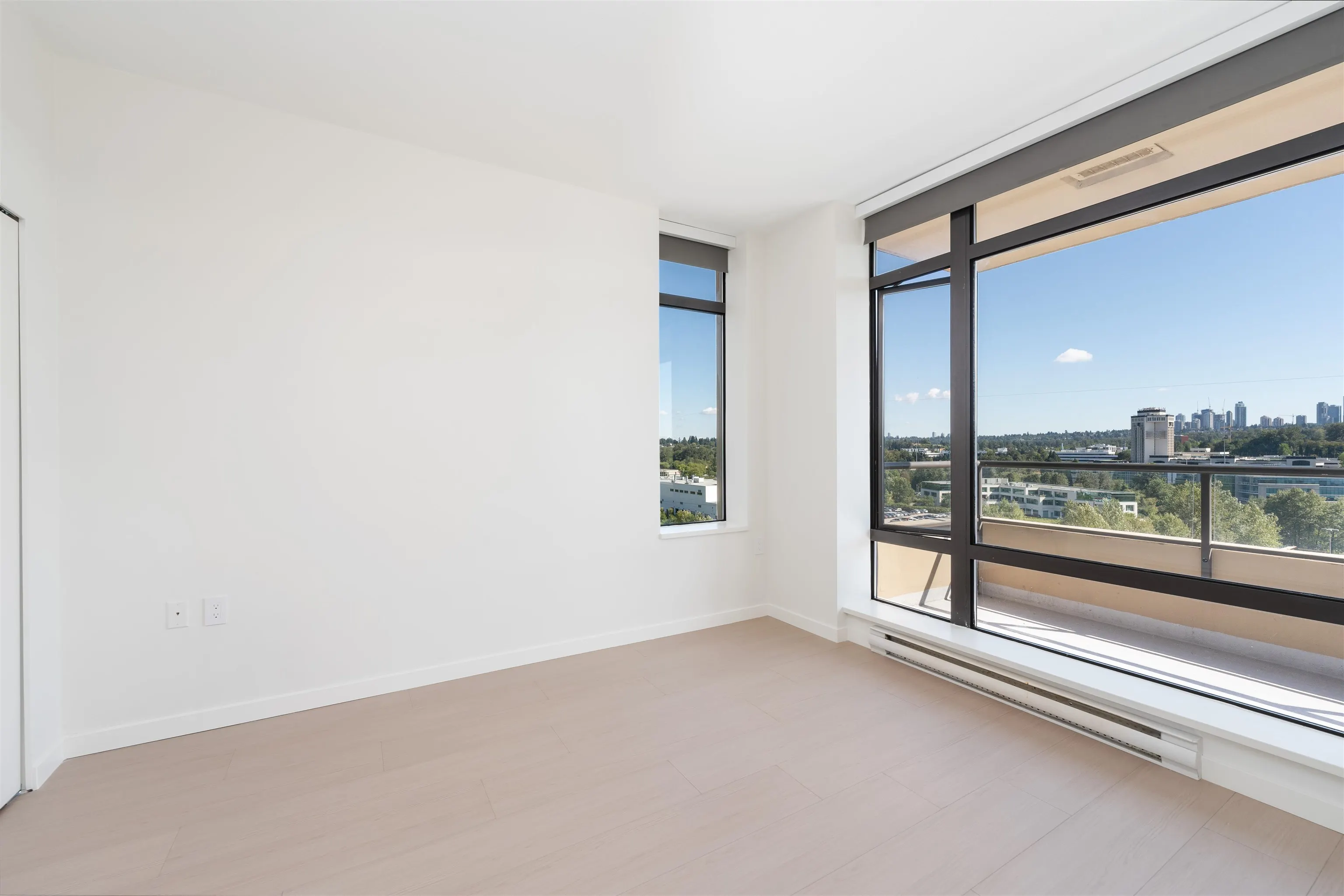 1002 2355 Madison Avenue